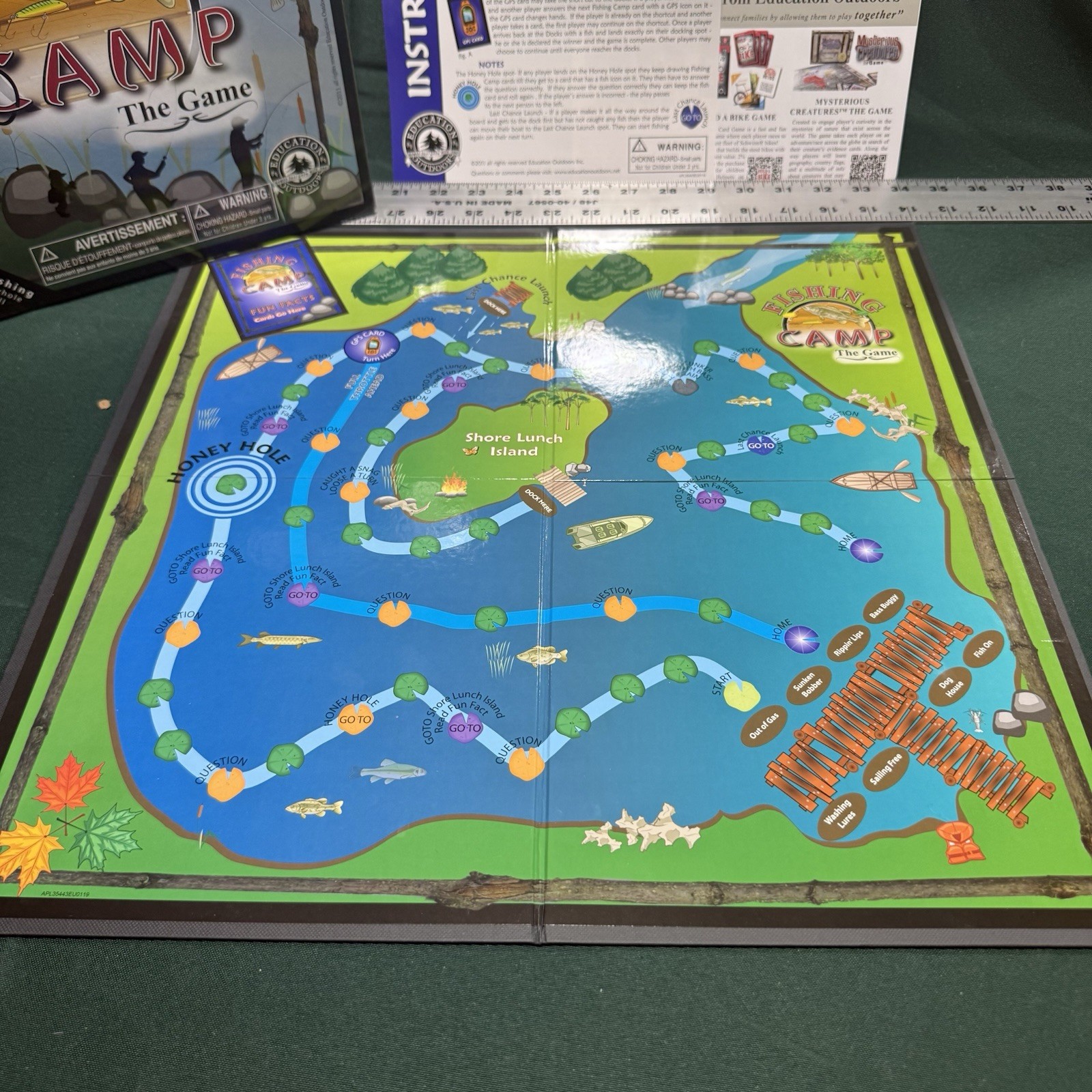 Fishing Camp the Game Family Fun Trivia Multiple Levels 2011 -Ships Free!