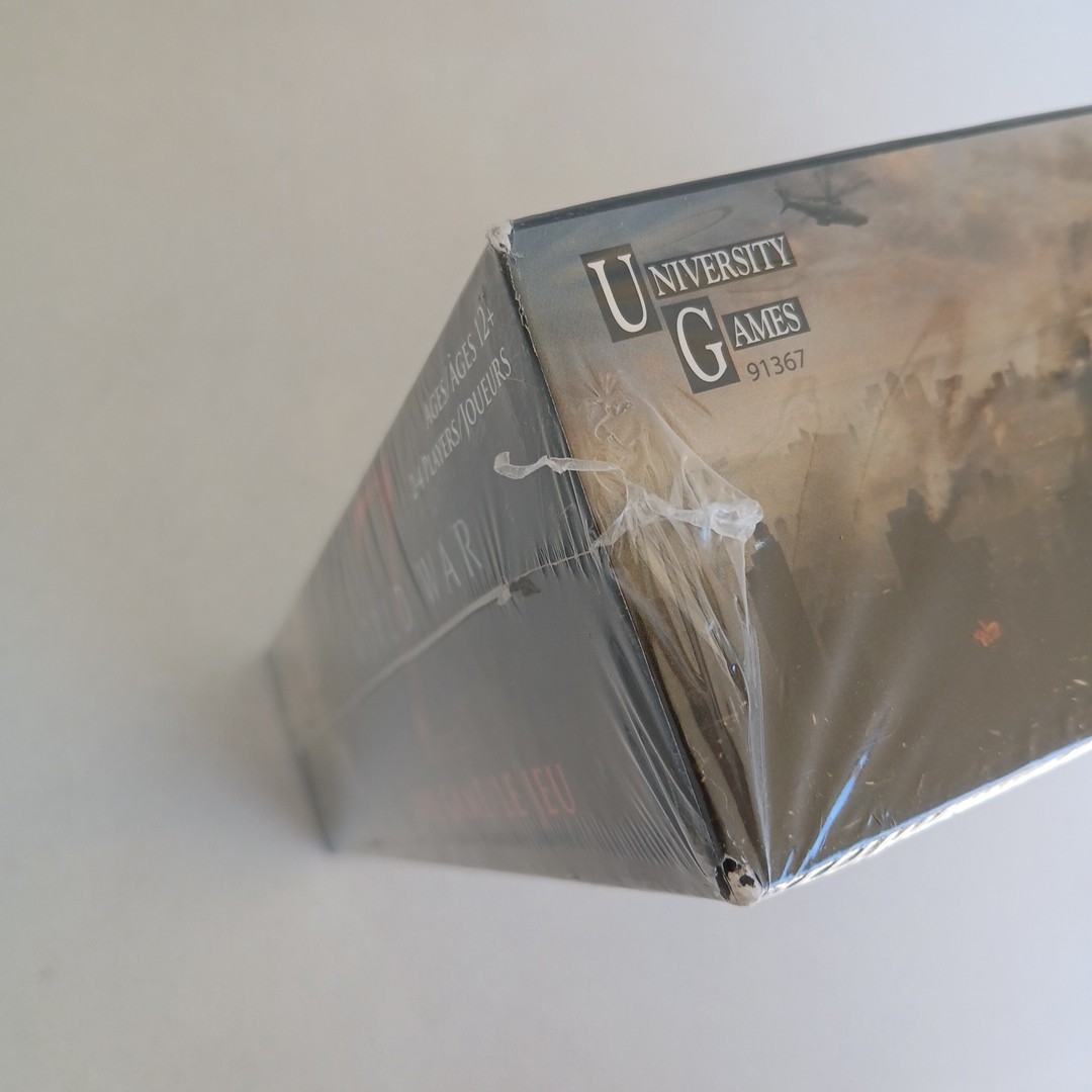 World War Z Board Game/Le Jeu 2013 Sealed Rare English/French Edition