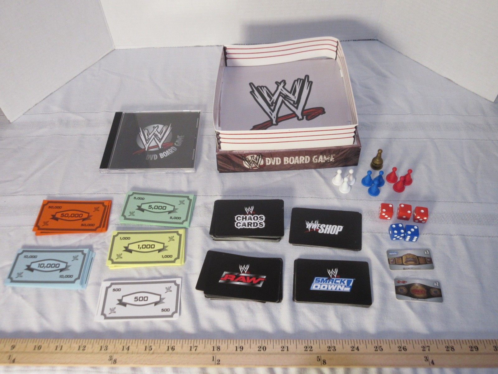 Rare 2005 World Wrestling Entertainment WWE Smack Down VS Raw DVD Board Game