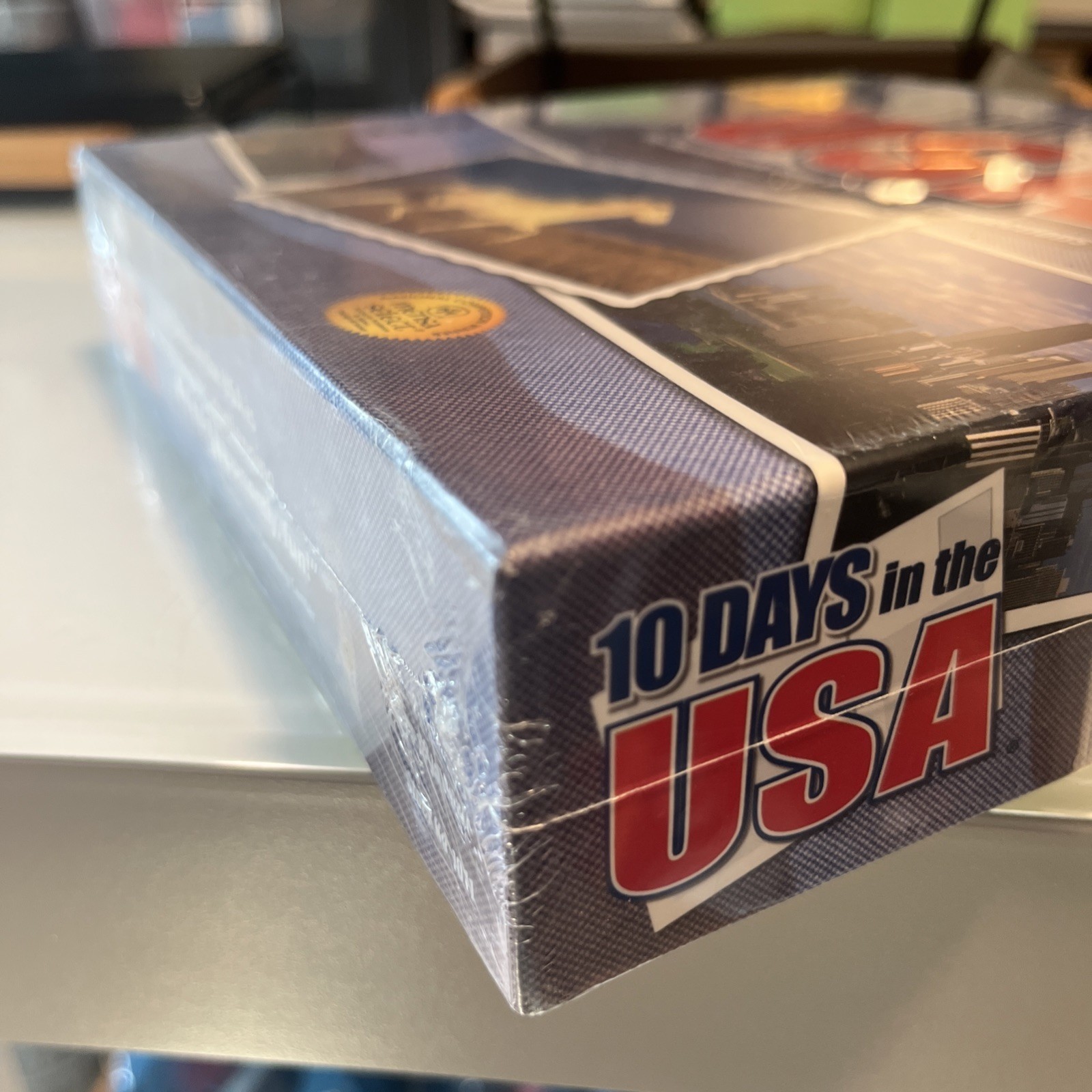 10 Days In the USA Board Game by Out Of The Box Games / Mensa Select