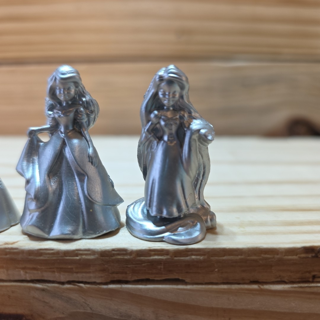 Monopoly Disney Princess Edition 4 Replacement Princess Replacement Tokens/Pcs.