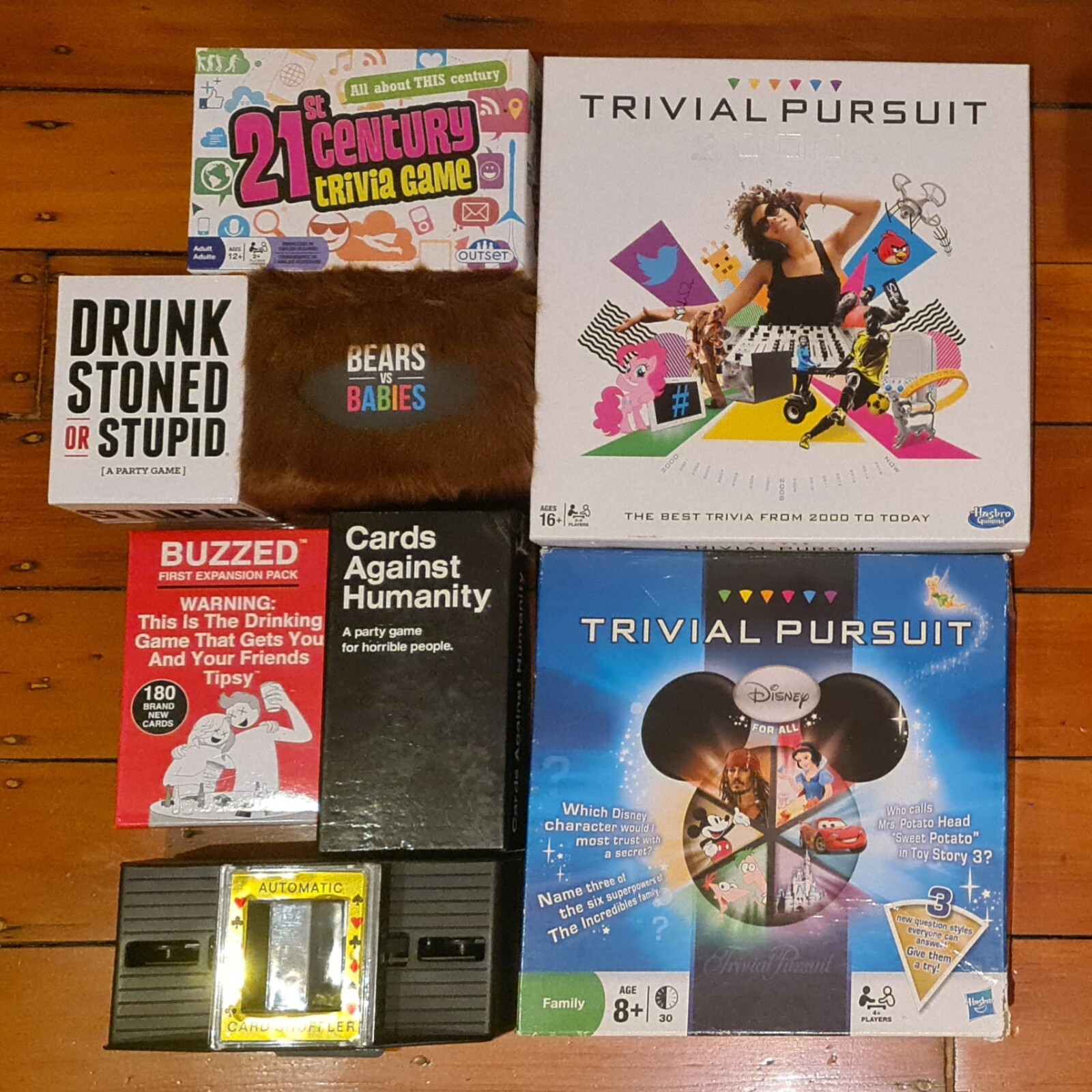 22 Monopoly, Trivial Pursuit, Cards Against Humanity & Party Games *BARGAIN!!!*