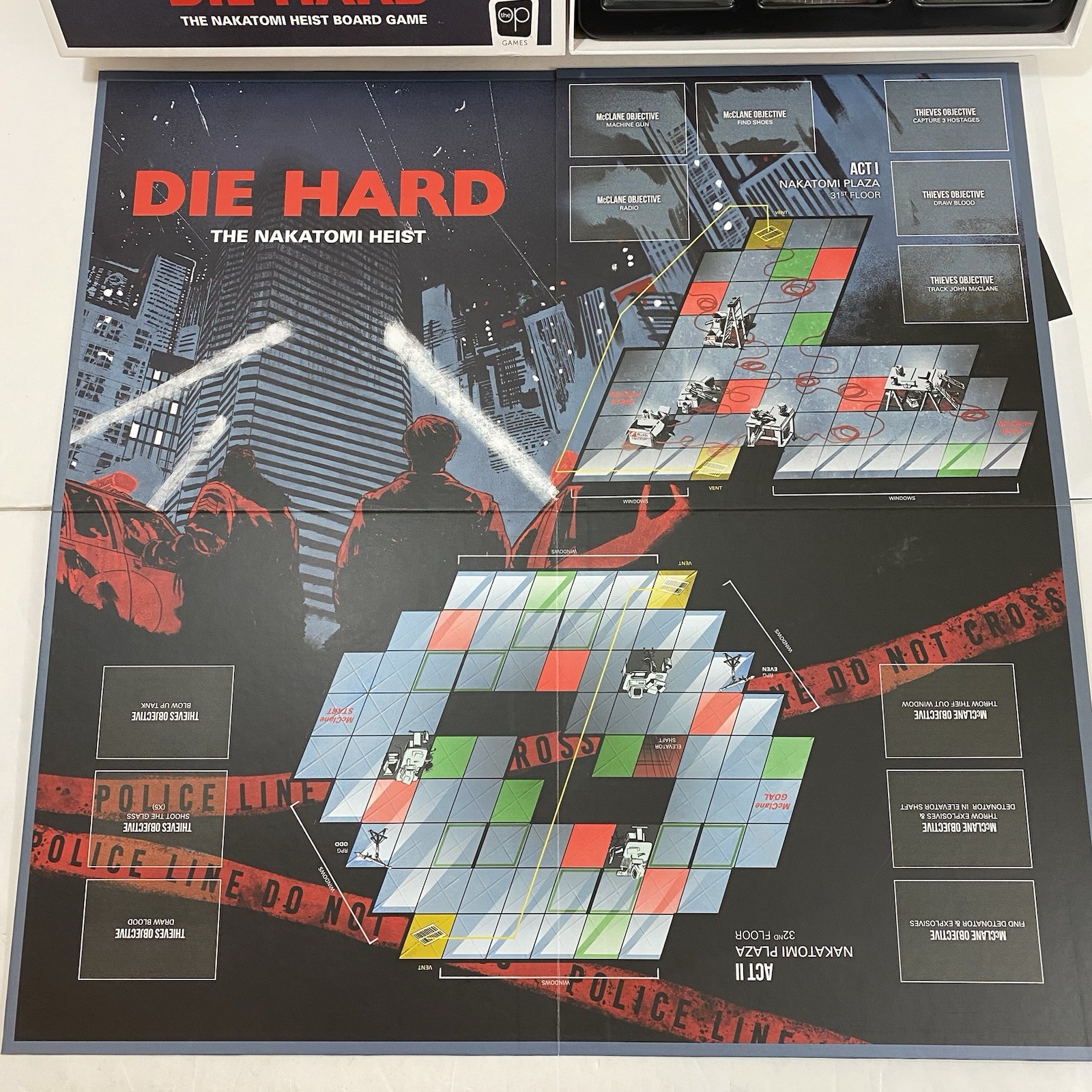 Die Hard The Nakatomi Heist Board Game USAopoly 2019 New Open Box Sealed Cards