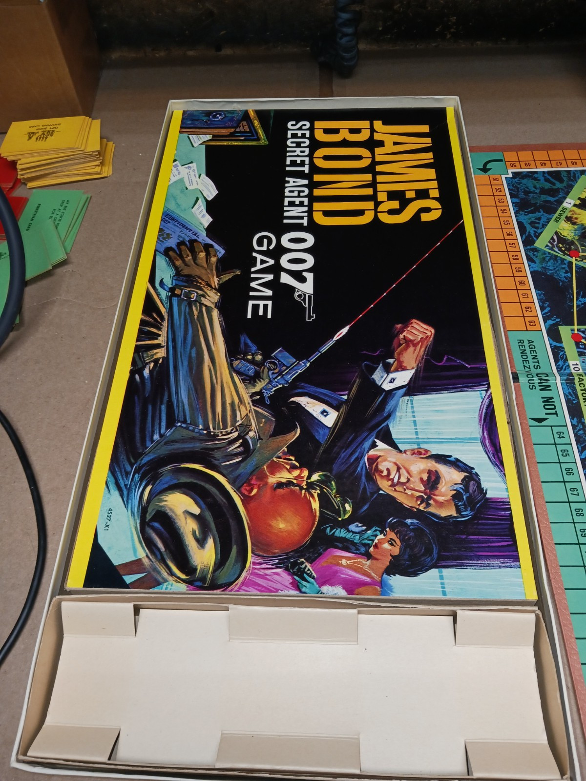 MTB Boardgame James Bond Secret Agent 007 Game Box 100% Complete. Good Condition
