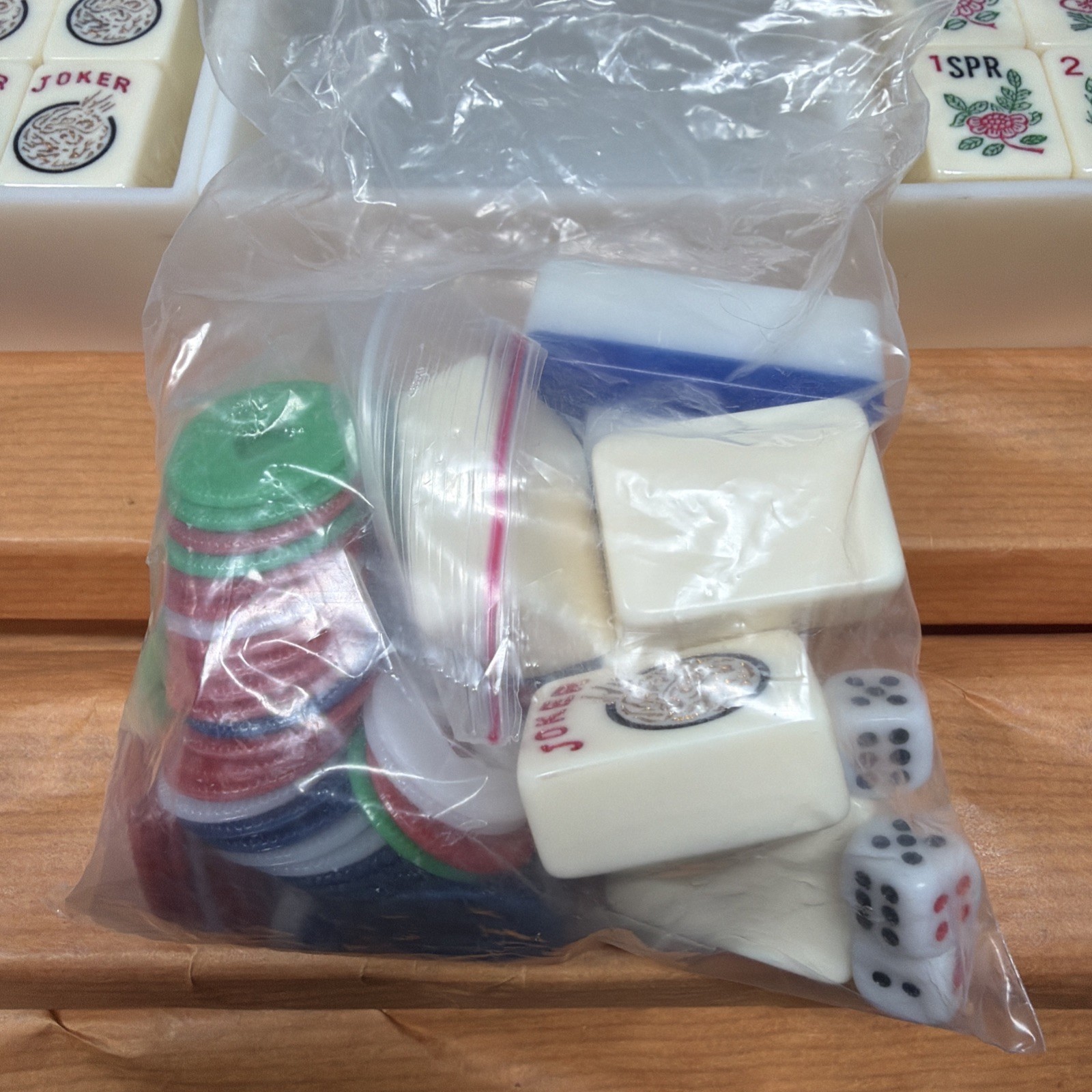 Vintage Mah Jong Set – 4 Bakelite Racks Travel Carry Case 166 Tiles NEVER USED!