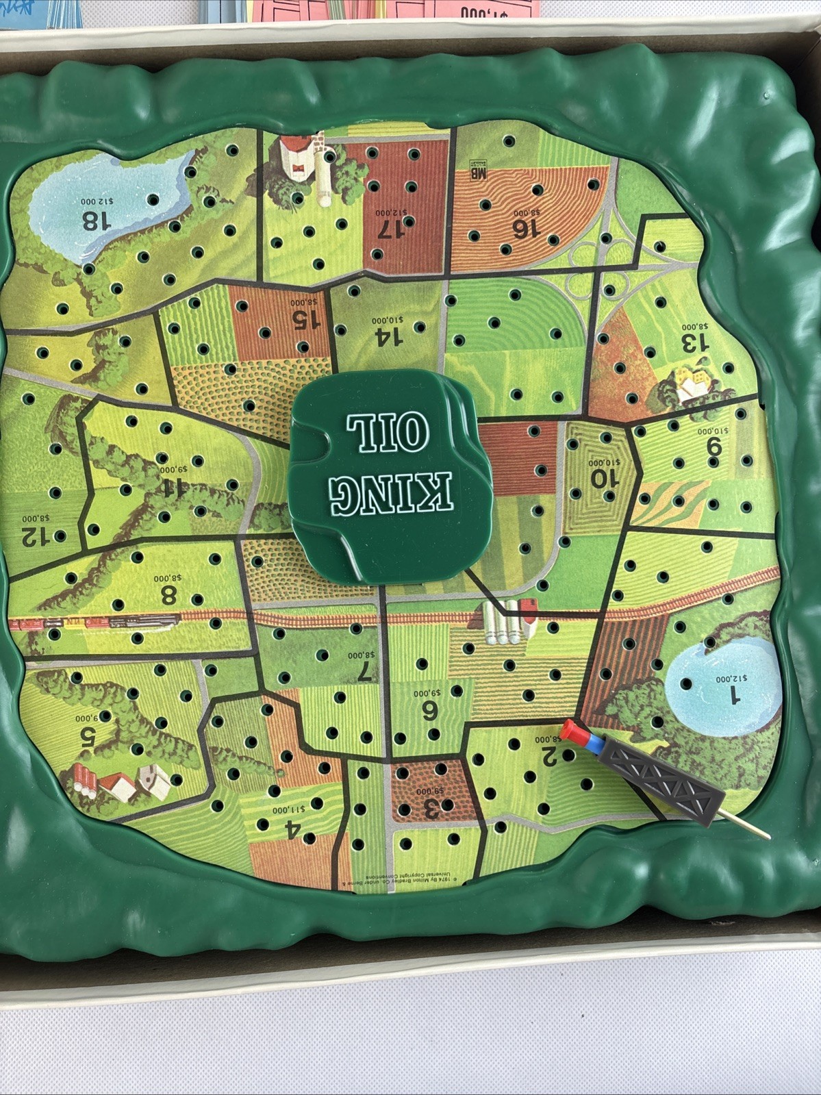 VINTAGE MILTON BRADLEY KING OIL BOARD GAME 1974 IN BOX