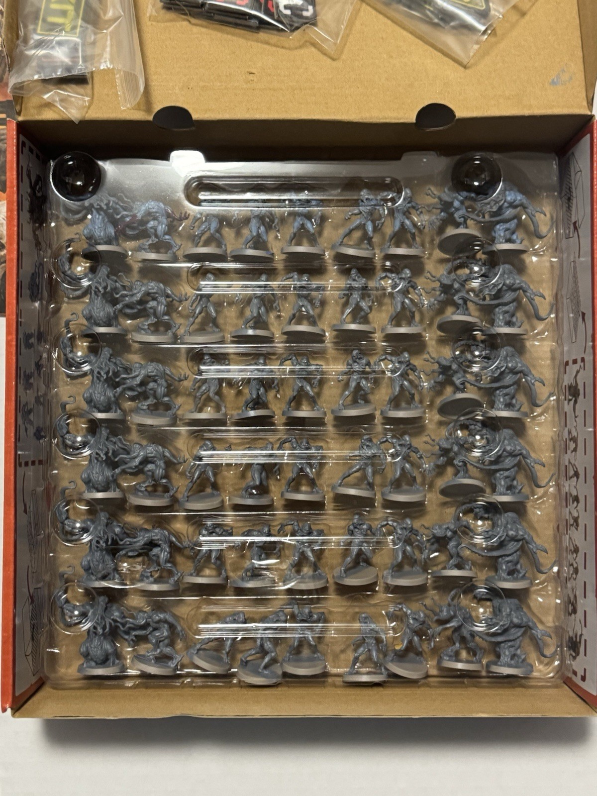 Zombicide Invader Board Game 2019 CMON Global, Guillotine Games 100% Complete