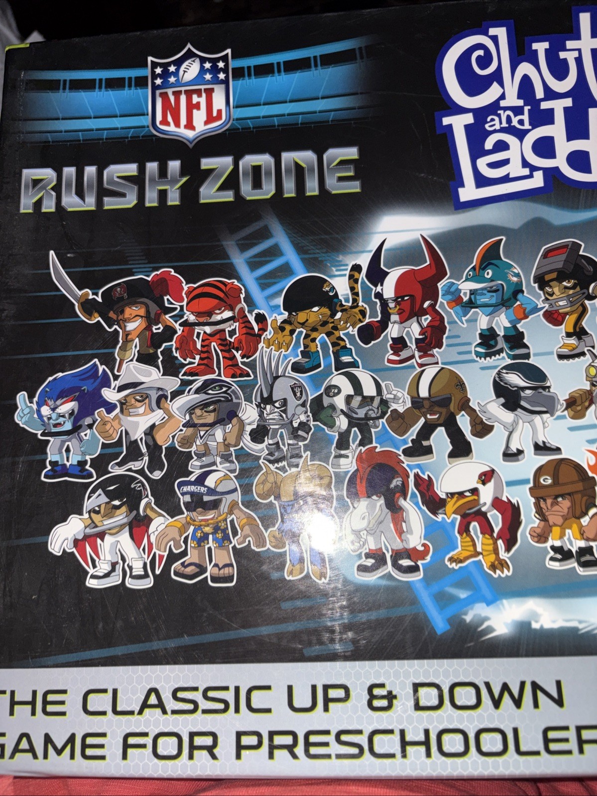 Chutes and Ladders – NFL Rush Zone Edition – Playable Complete – 2013. Excellent