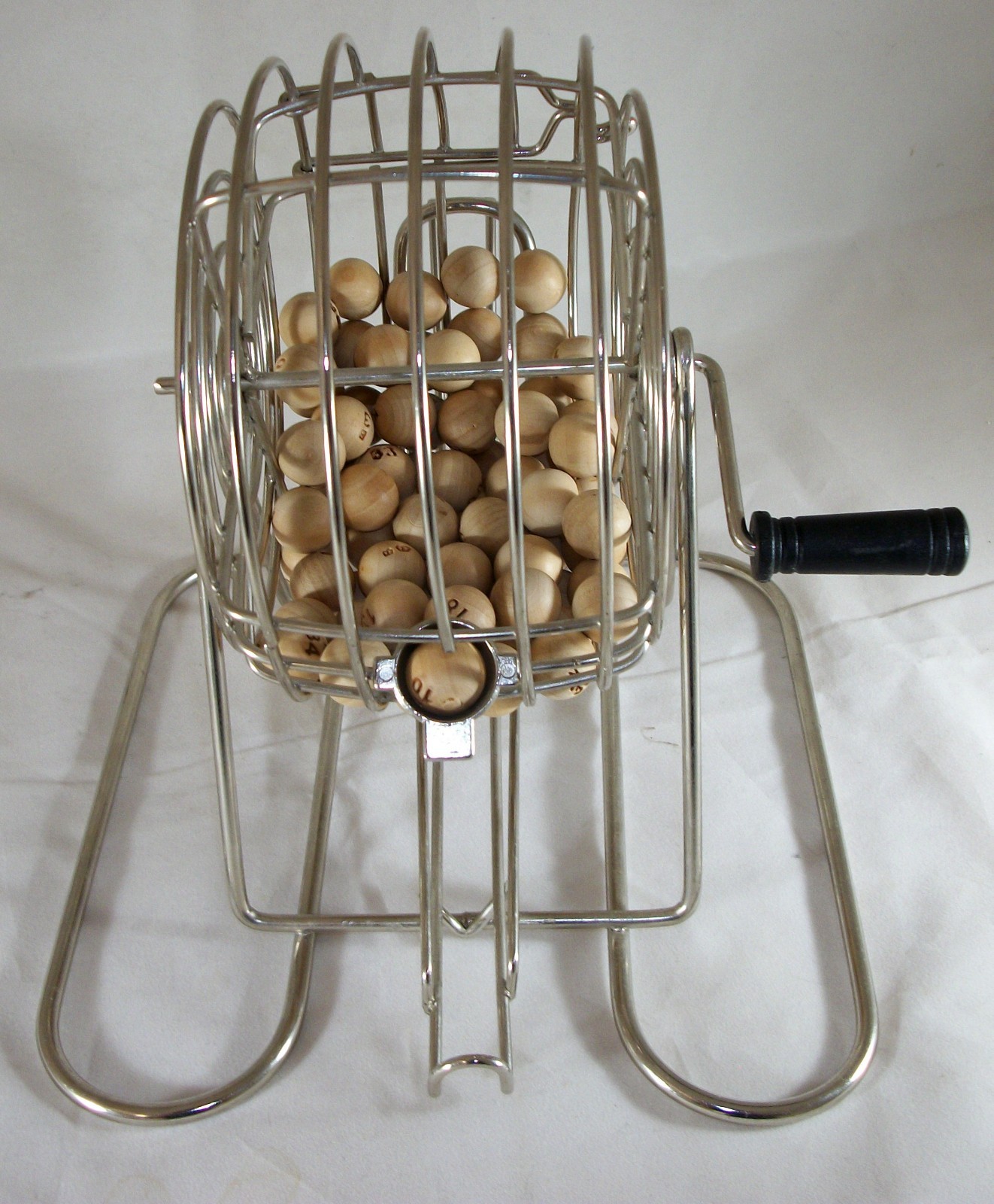 Bingo Deluxe Game Set with 8″ Wheel Cage, 5/8″ Bingo Balls, Chips, & Many Cards