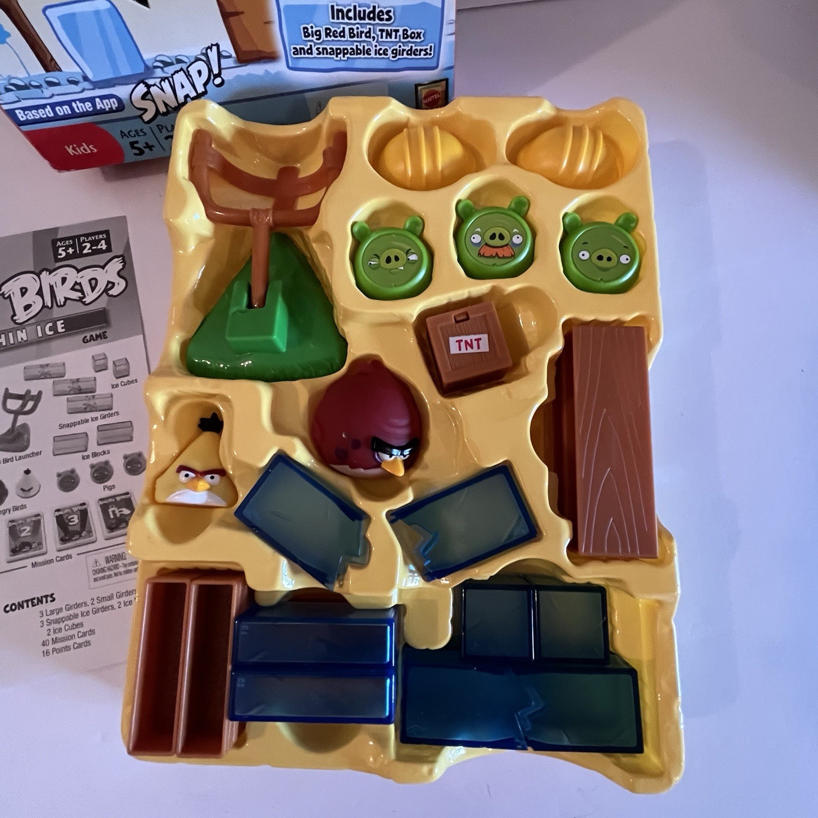 ANGRY BIRDS ON THIN ICE Slingshot Launch Action Game Toy Set Mattel ’11 Open Box