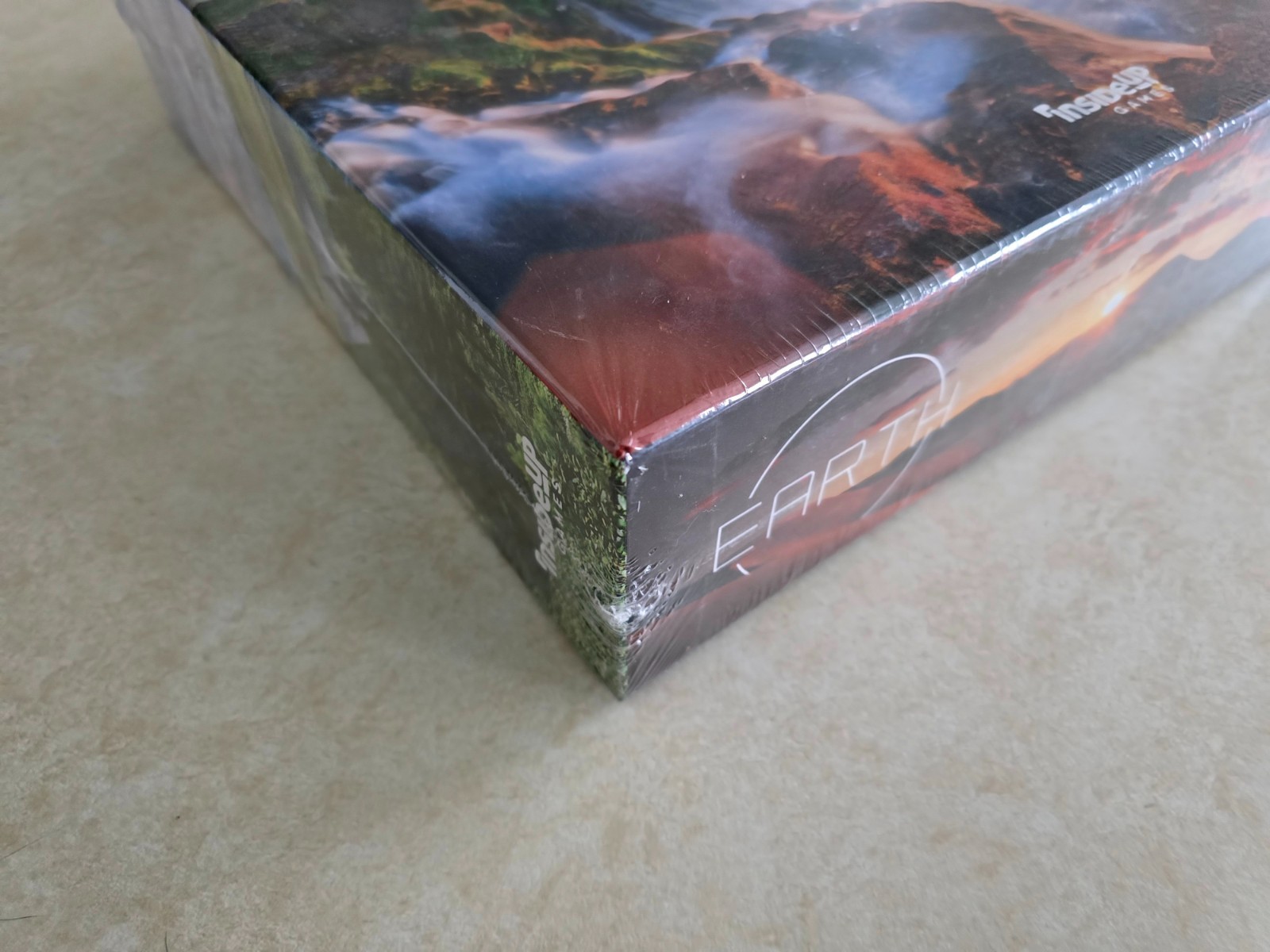 Earth Board Game BRAND NEW Sealed : Inside Up Games Tableau Builder : Age 13+