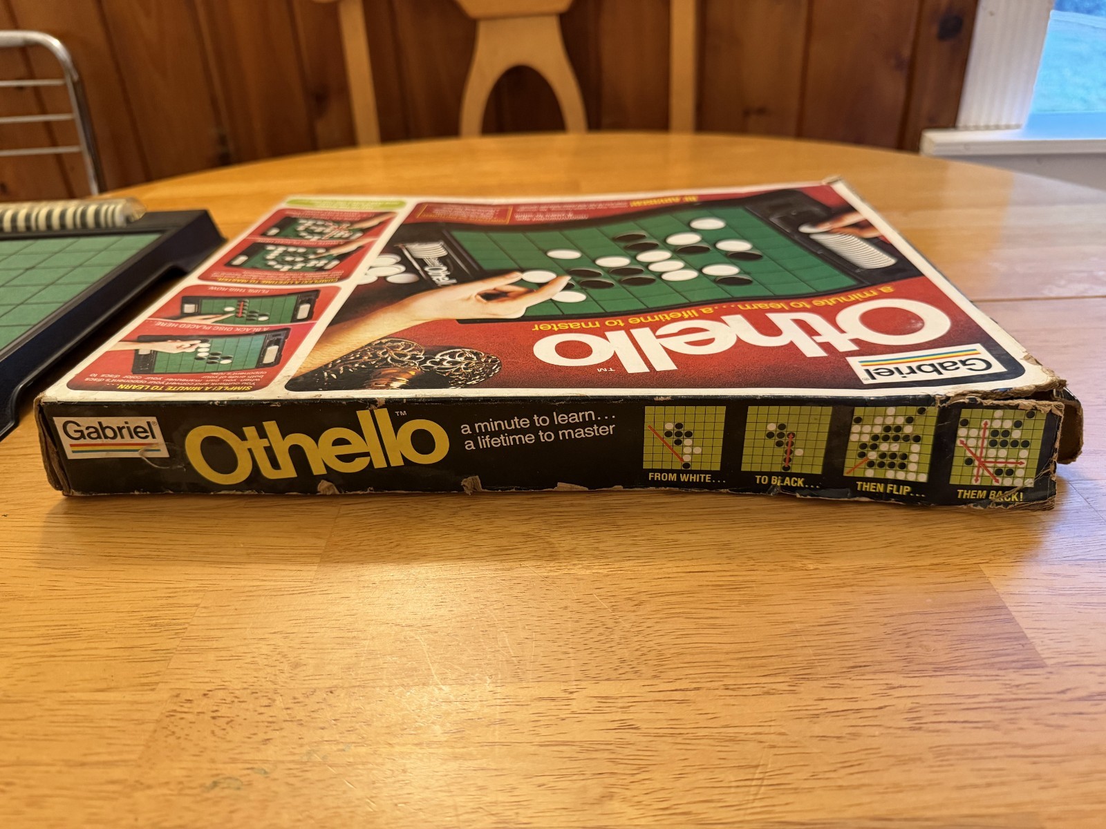 Vintage 1975 Gabriel Othello Board Game – Original Chips + Box, No Instructions