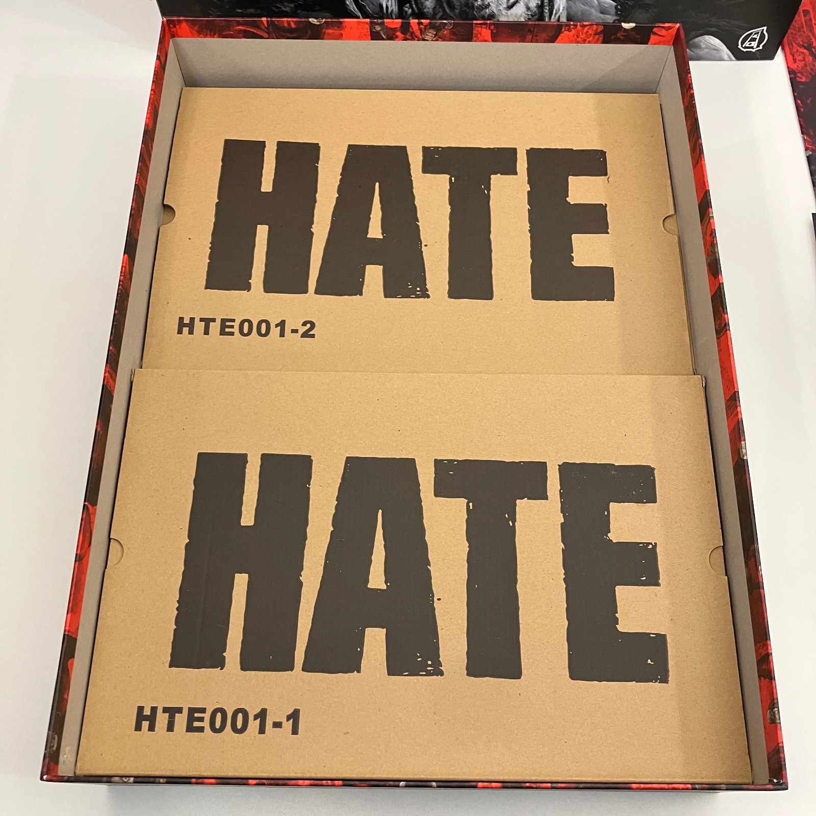 Adrian Smith HATE Mature Board Game 2019 CMON Guillotine Games 2-6 Players VGC