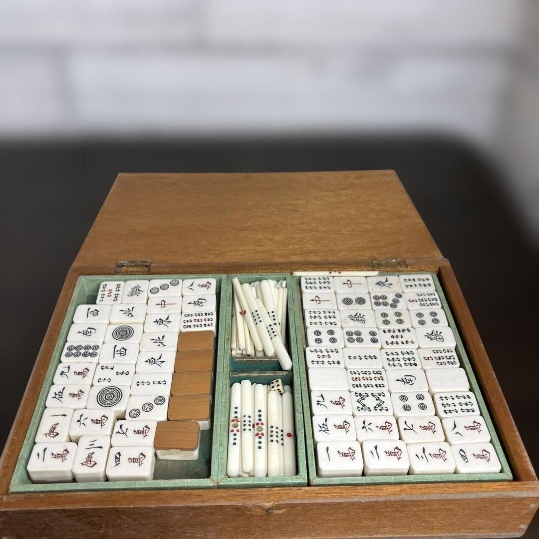 Bamboo Back Mahjong Tile Set