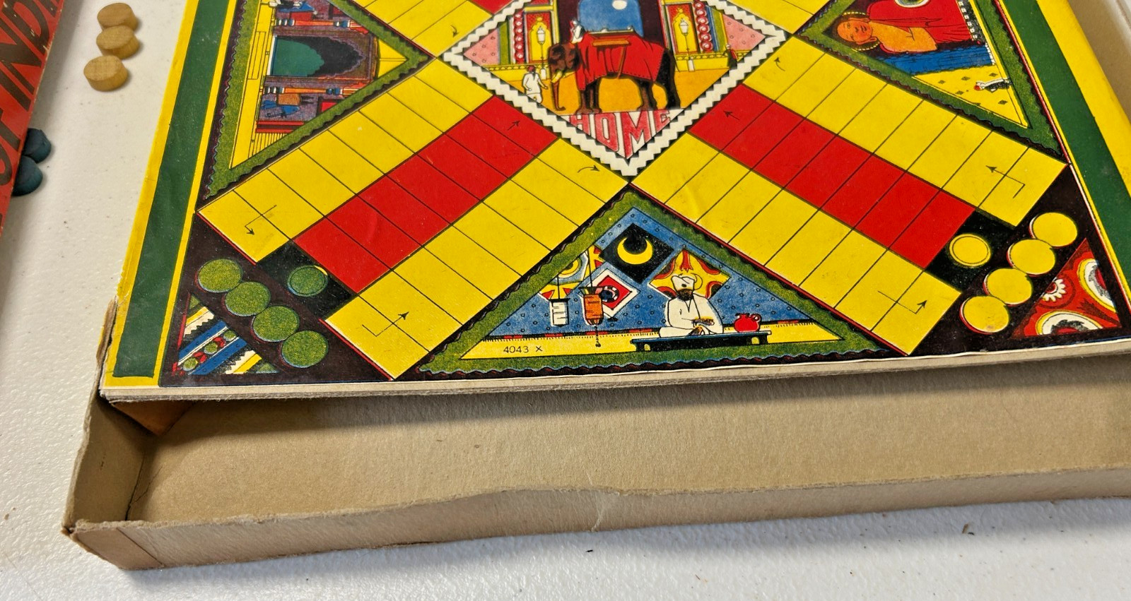 Vintage Rare Game of India Milton Bradley, No 4083 Board Hunting Game
