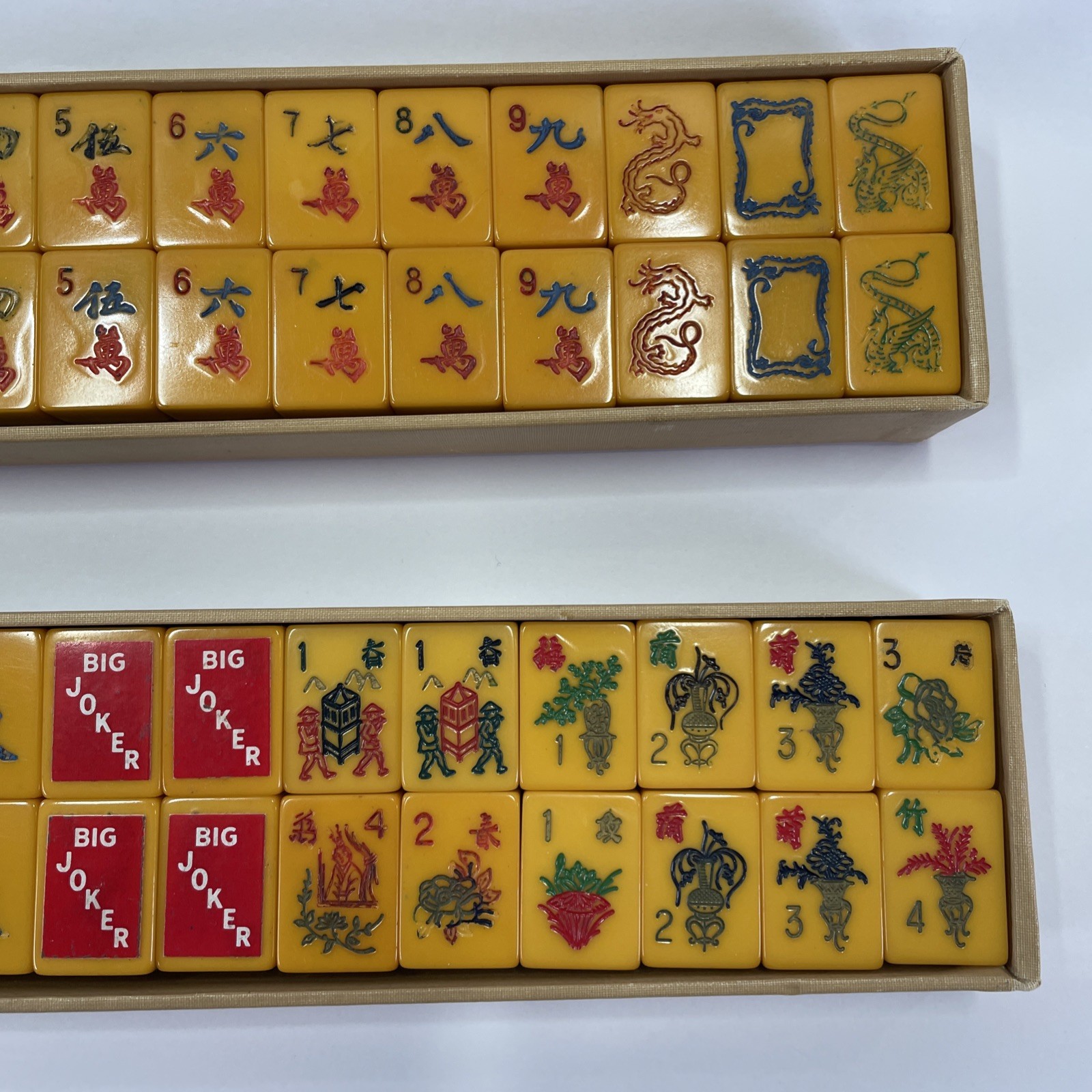 Vtg Bakelite Butterscotch Mahjong Set 168 Tiles 4 Racks in Locking Hard Case