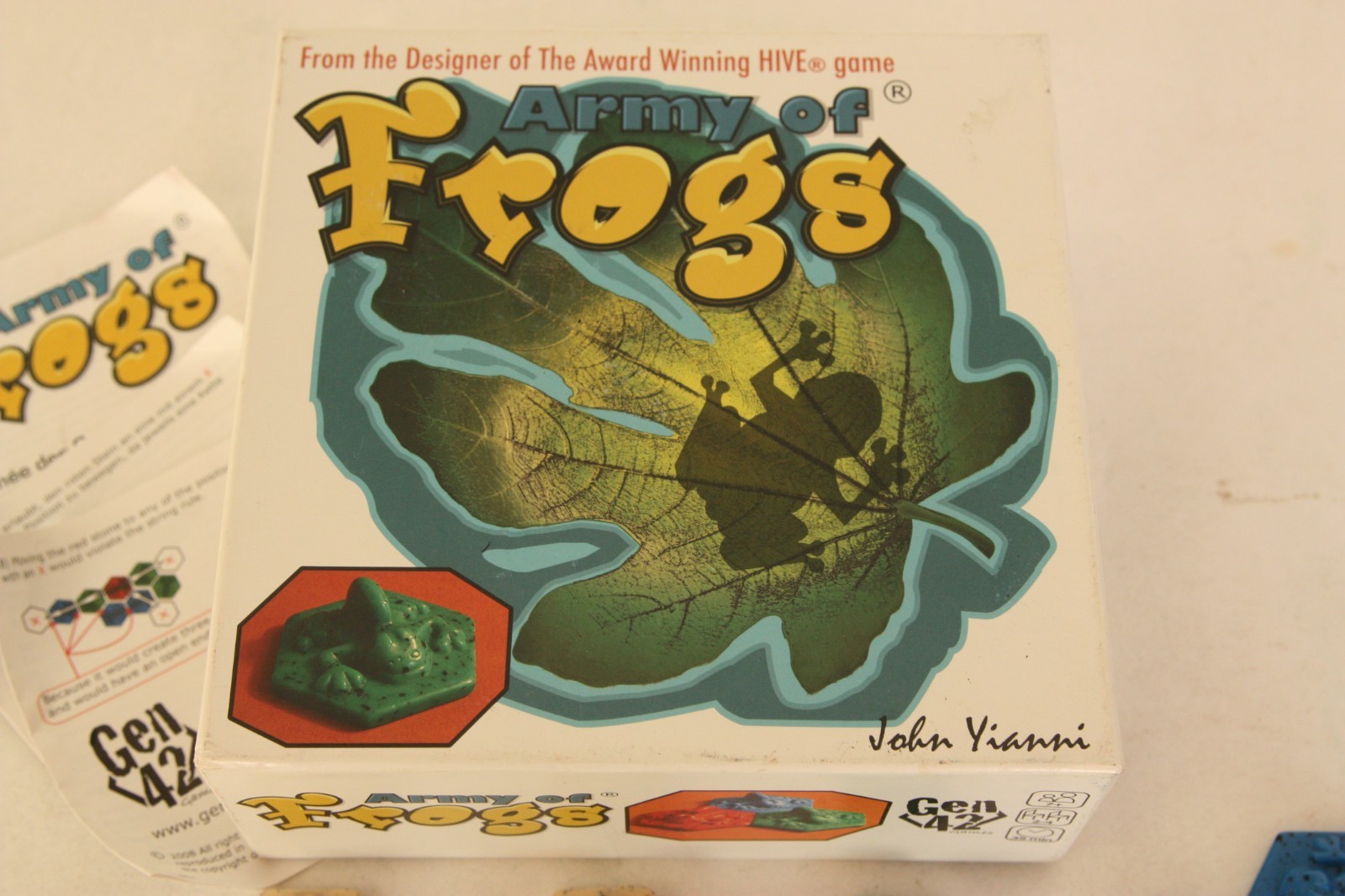 Army of Frogs – Strategy Board Game From The Designers of Hive