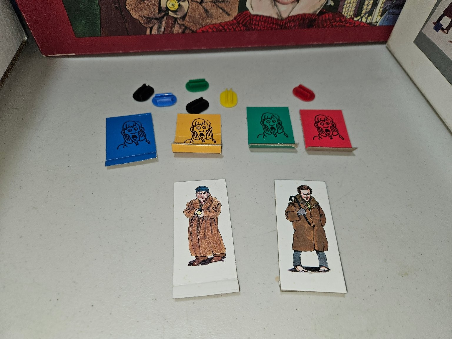Home Alone The Game THQ Board Game Ages 6-12 Cardboard 1991 Movie Tie-in