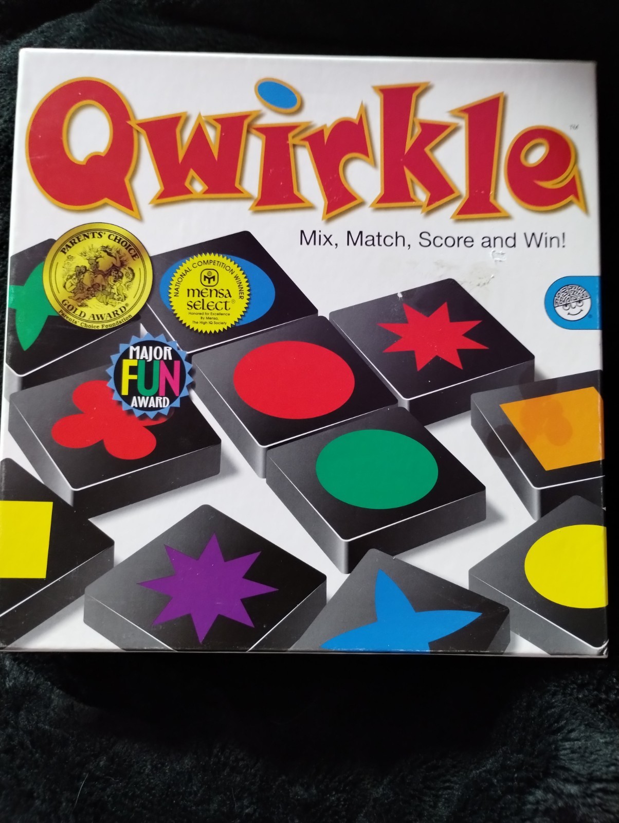 Qwirkle Tile Game – Mix, Match, Score and Win! Mindware 2006 Fun, strategy, easy