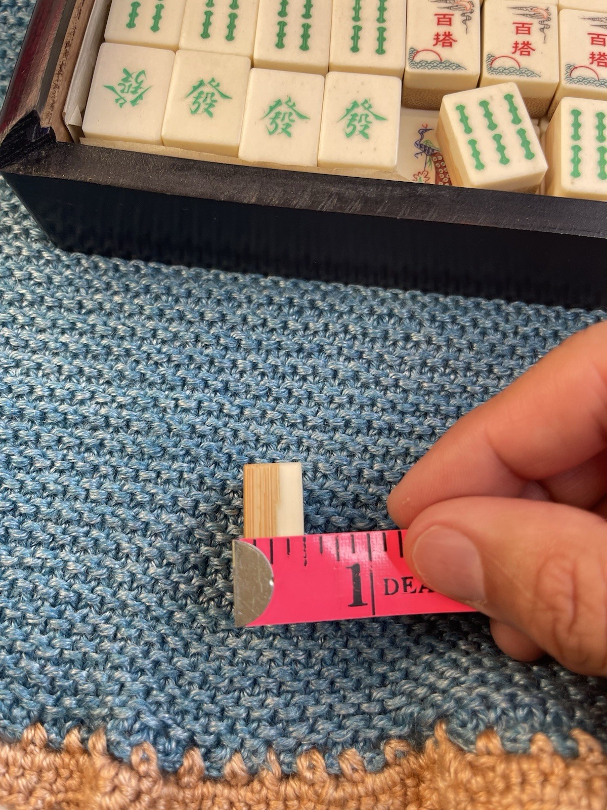 Antique 1920s Chinese Mahjong Set Bone & Bamboo Dovetail Tiles VTG