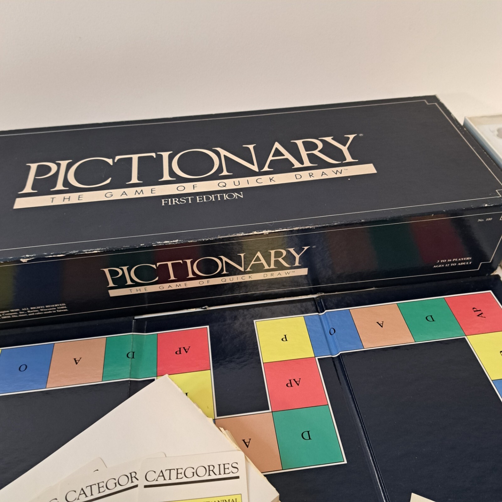 1985 Pictionary First Edition Board Game, 3 to 16 players Ready to play Complete