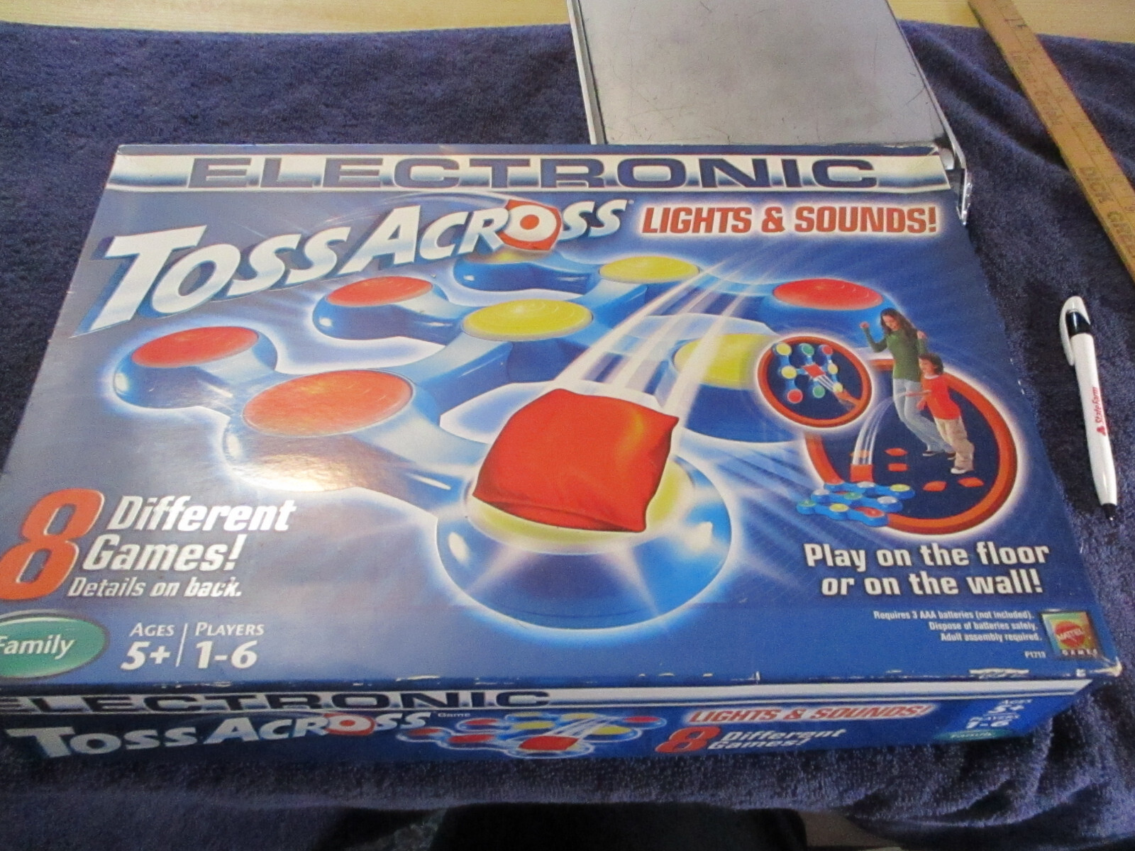 Mattel Electronic Toss Across with Lights & Sounds Family Game 2008 in Orig Box