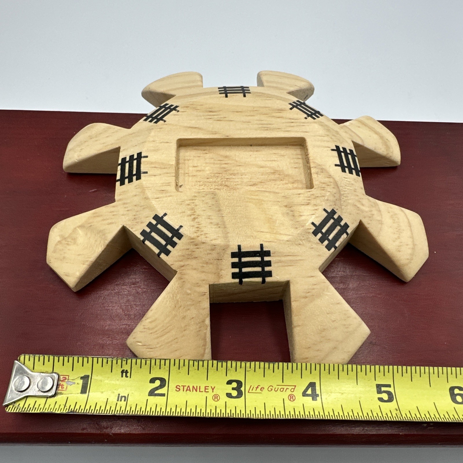 Yellow Mountain Imports Mexican Train Accessory Set –Wooden Hub & 8 Metal Trains