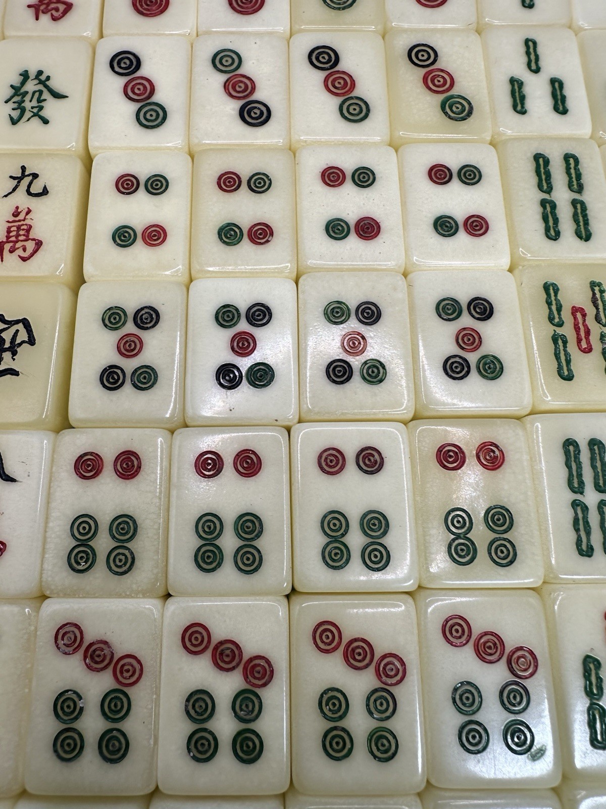 Vintage Premium/Deluxe Boxed Mahjong Tiles