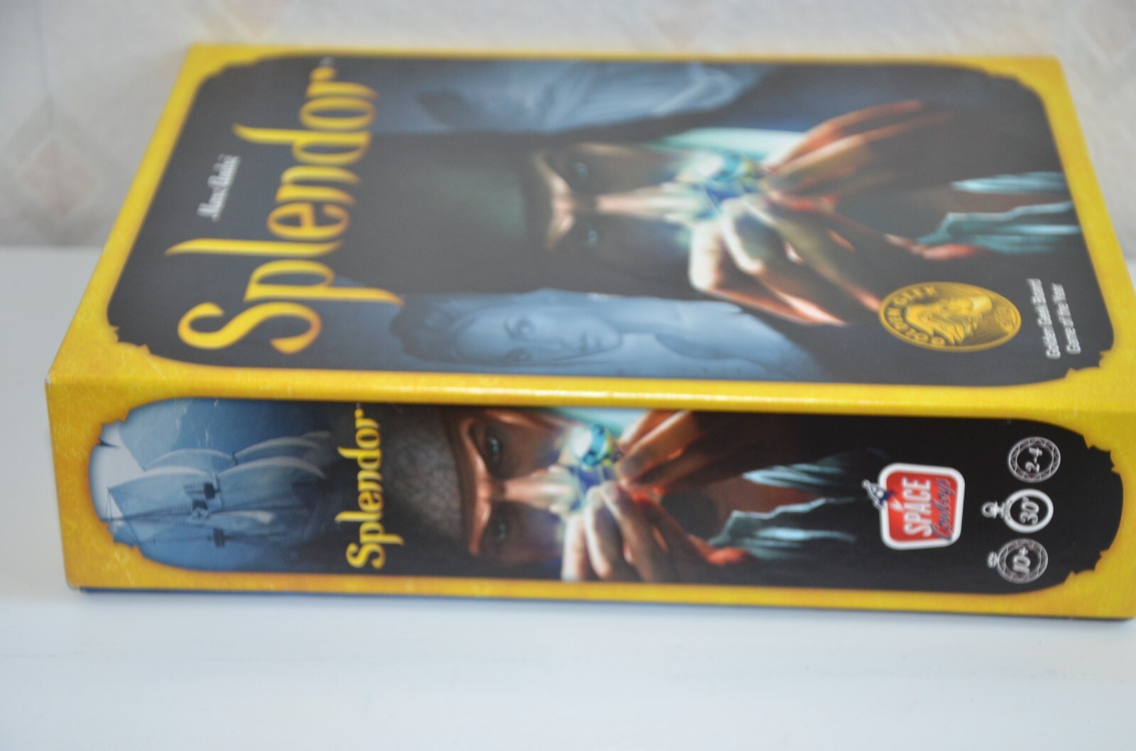 Splendor: The Greatest Gemstone Merchants of the Renaissance Game new open box