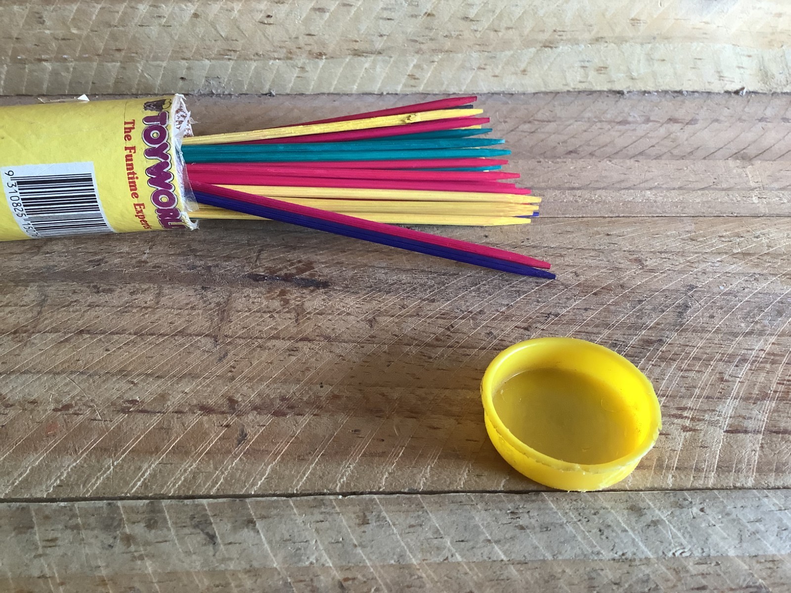 TOY WORLD VINTAGE BRANDED PICKUP STICKS – VINTAGE SET in ORIGINAL BOX