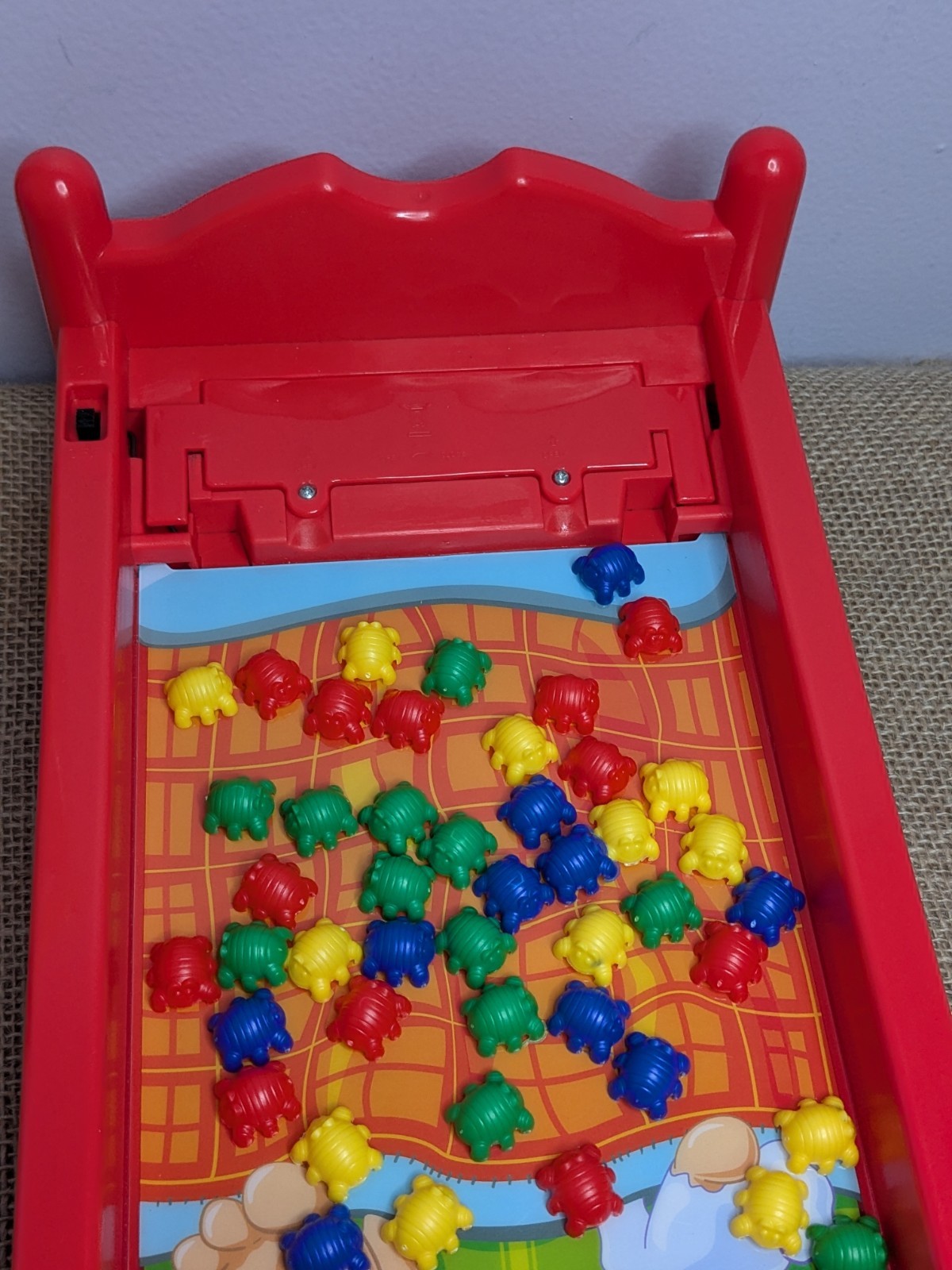 2013 Bed Bugs game By Pavilion Toys R Us Edition Complete Works 4 Players Hasbro
