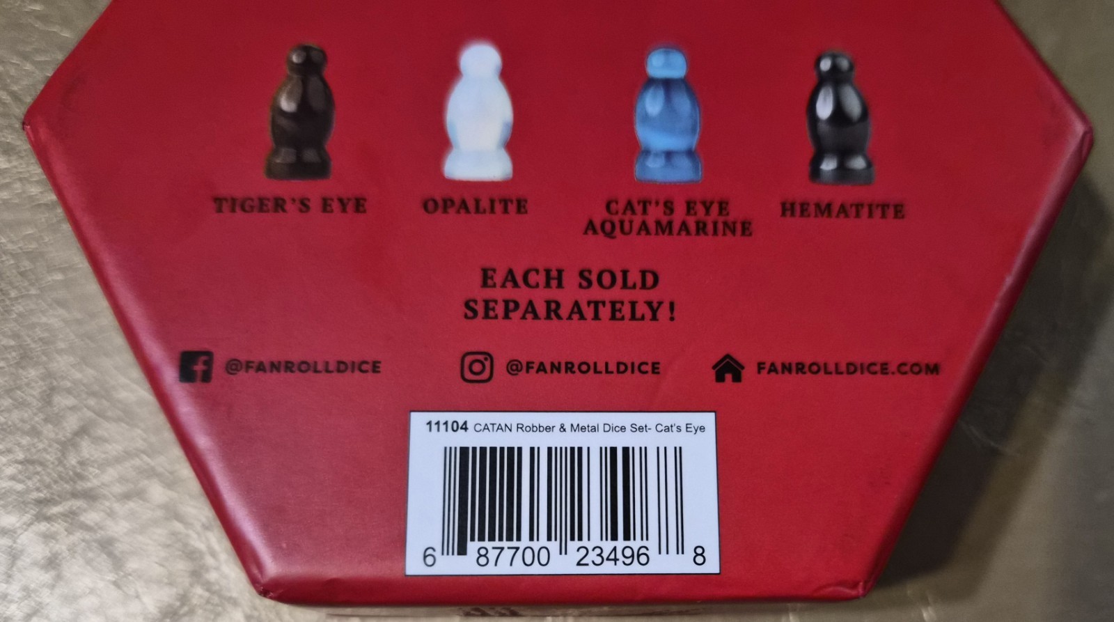 CATAN CAT’S EYE AQUAMARINE PREMIUM GEMSTONE ROBBERS WITH METAL DICE NIB