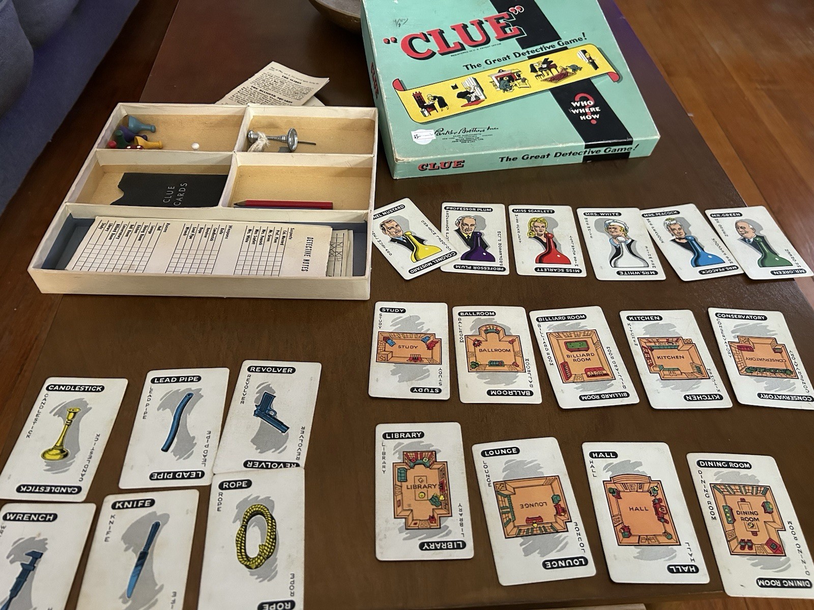 Vintage Clue Board Game Parker Brothers Yel/Blue Box 1949 Early Edition Incom.