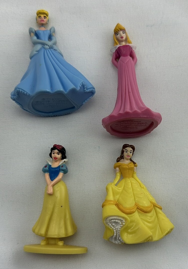 2014 Disney Princess Candy Land Game by Hasbro Complete in Very Good Condition