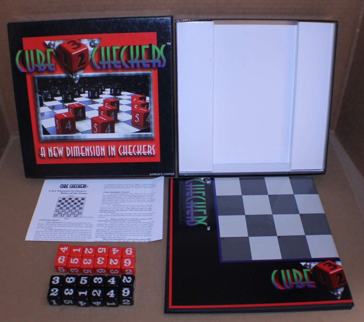 USED / Complete / Cube Checkers Game A New Dimension in Checkers 1998