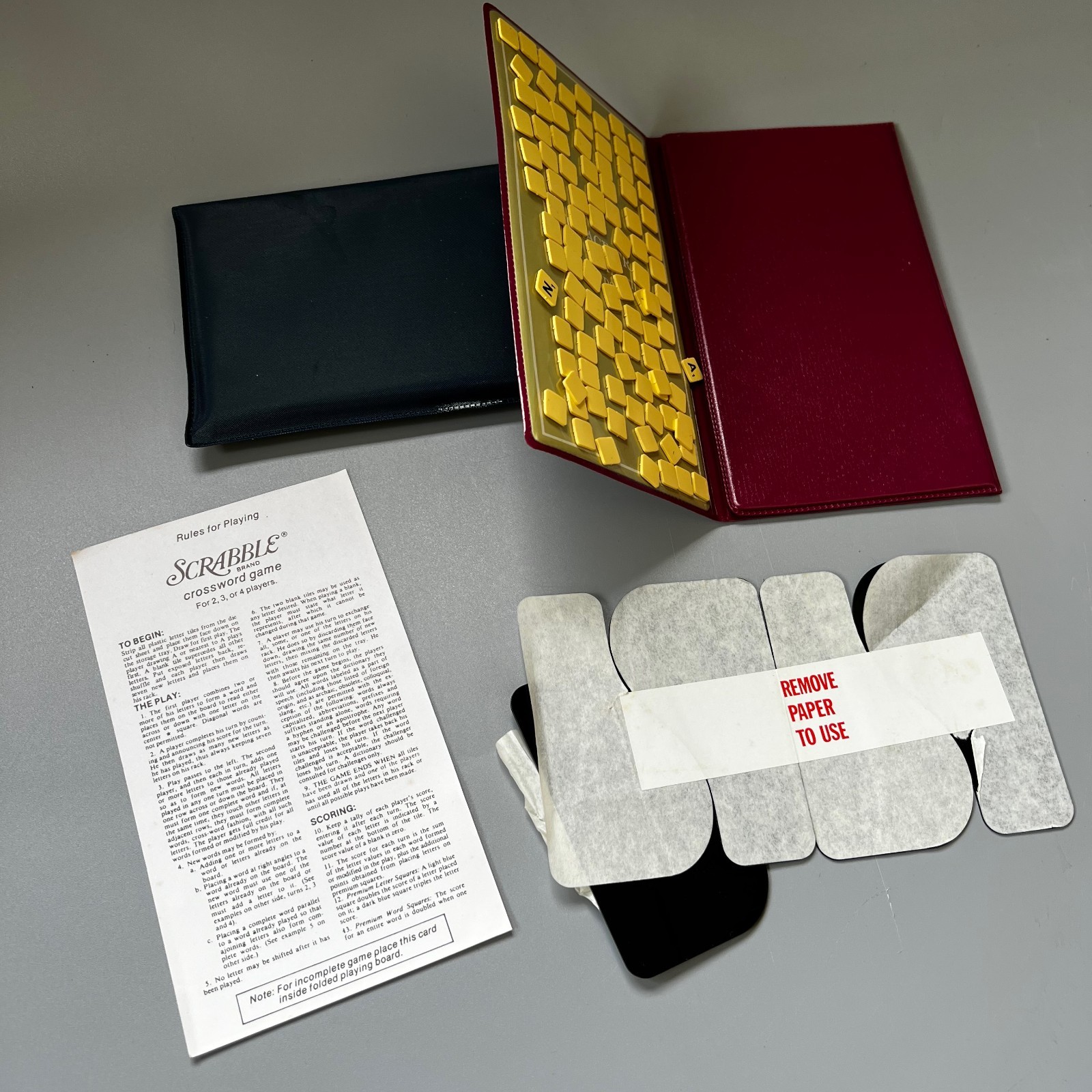 Vtg Scrabble Travel Pocket Crossword Game Selchow Righter Case 1948 Hong Kong