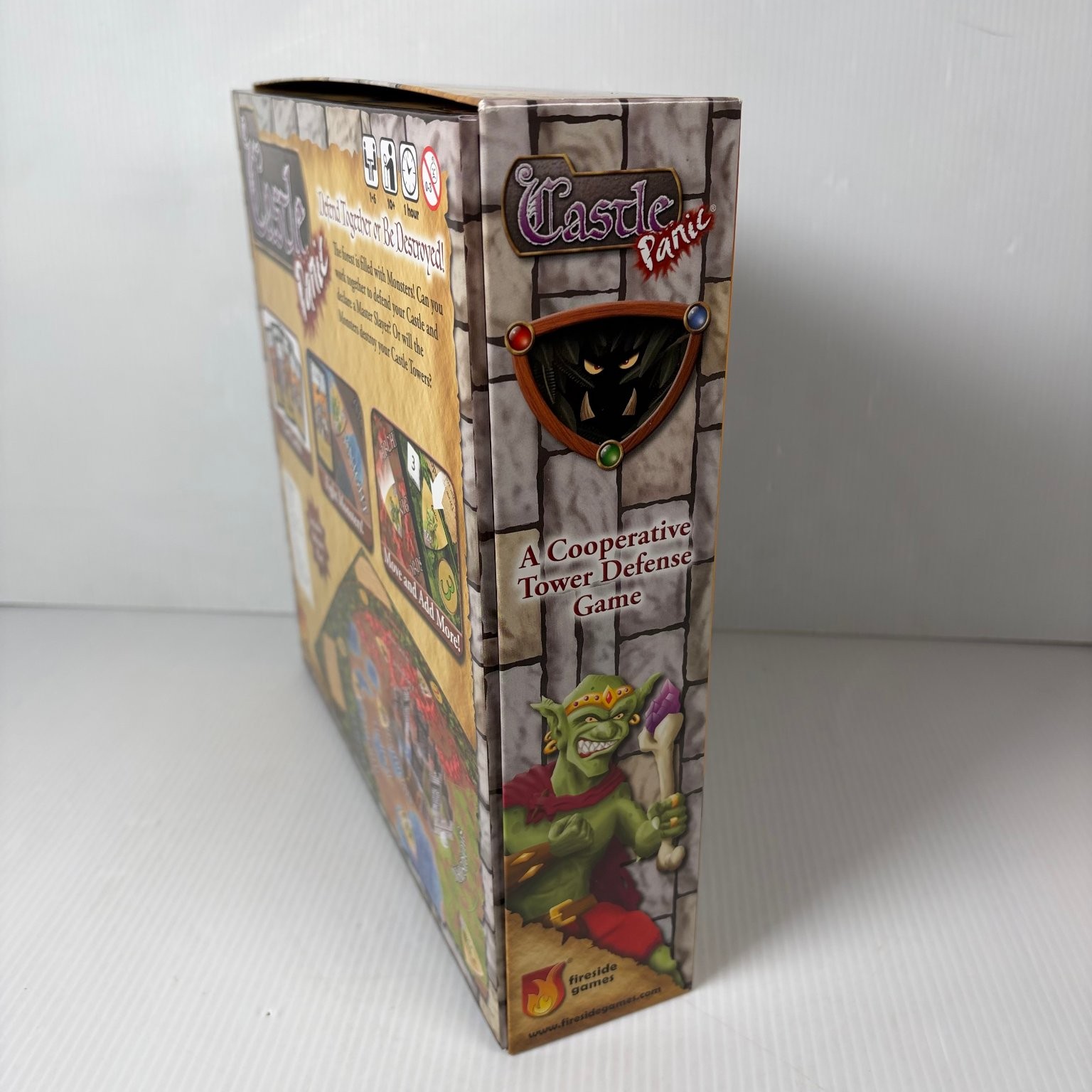 Castle Panic Fireside Games Board Game 1-6 Players 2020 Unplayed Open Box