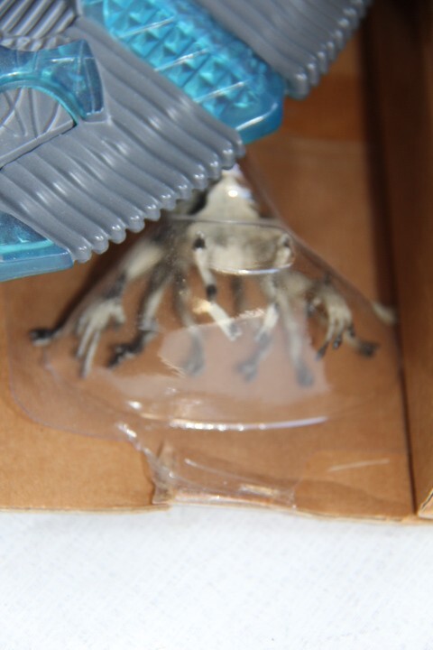 INDEPENDENCE DAY I.D. 4 ALIEN ATTACKER