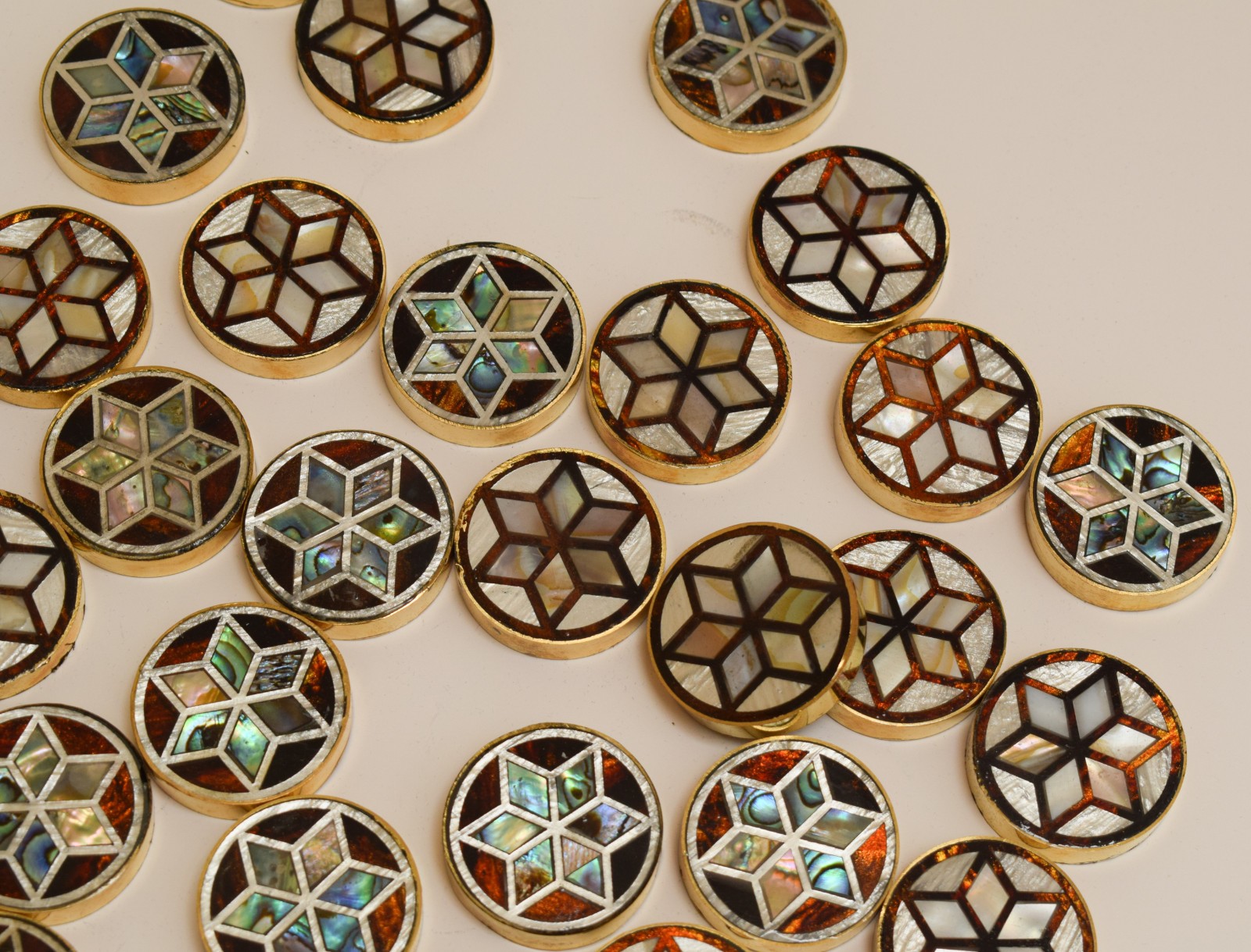 Handmade Mother of Pearl Backgammon Chips – Brass Edge Inlaid Checkers Set