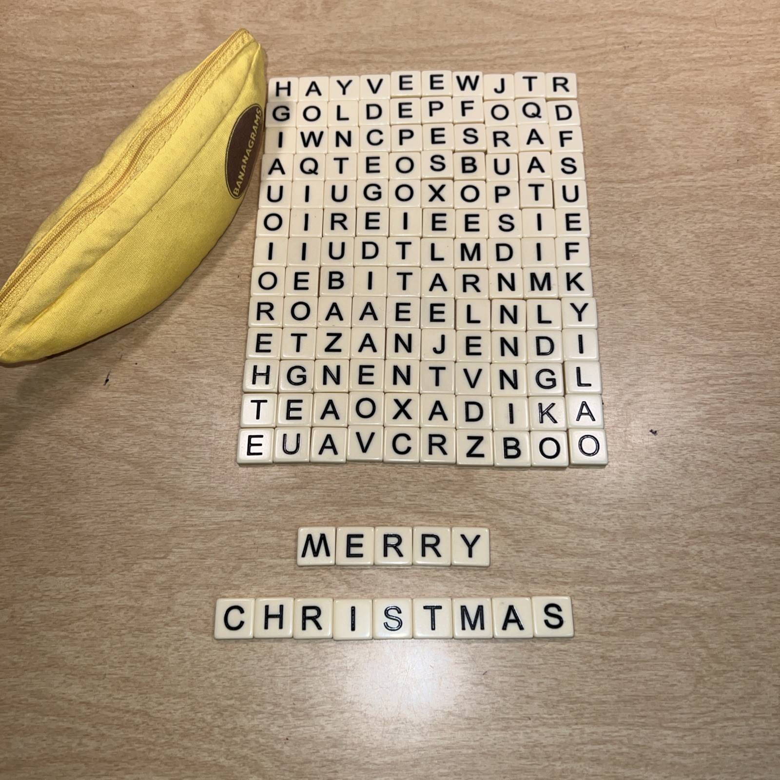 Bananagrams Crossword Family Fun Game Bananagram Word Play All 144 Tiles