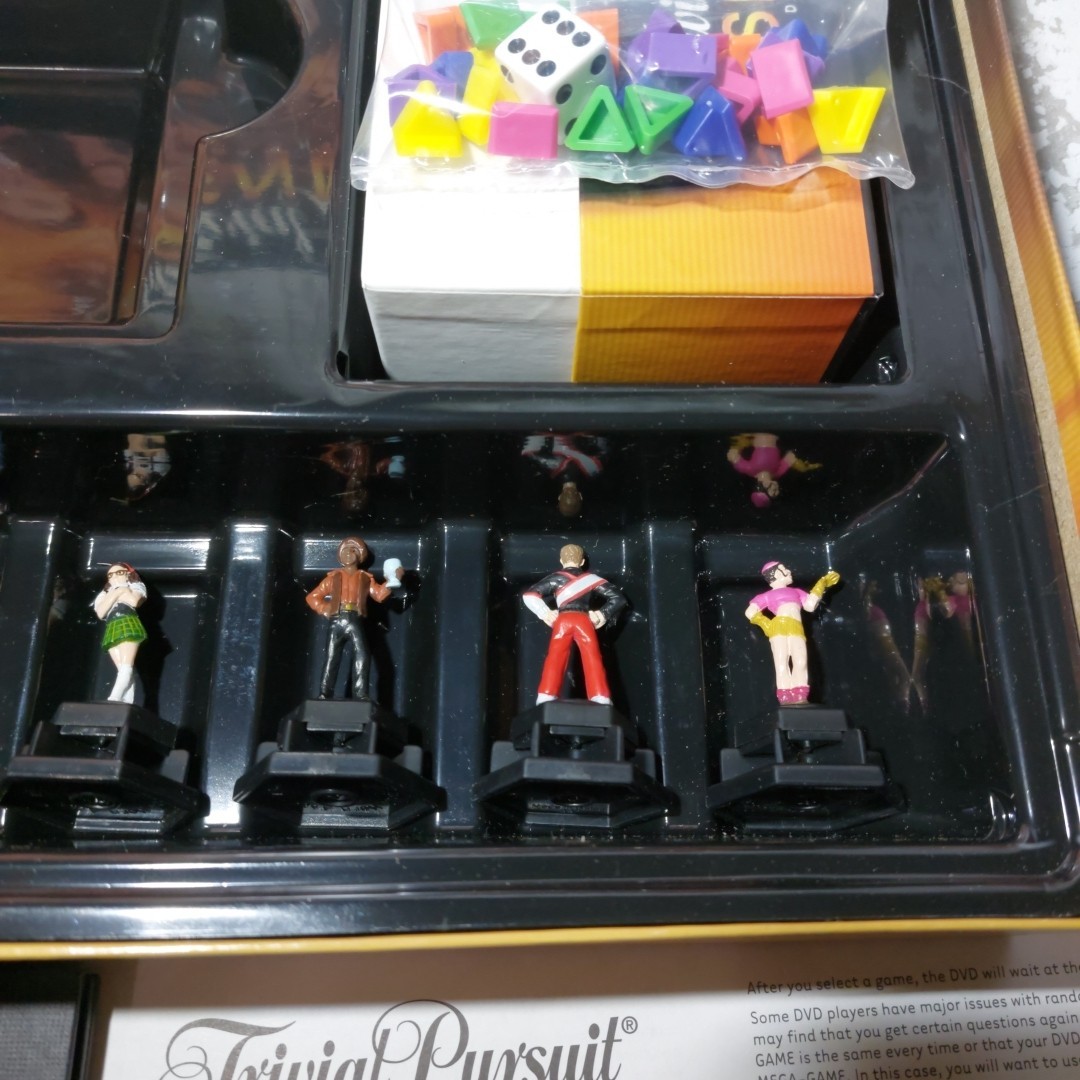 SNL Trivial Pursuit Saturday Night Live Edition DVD Board Game Complete