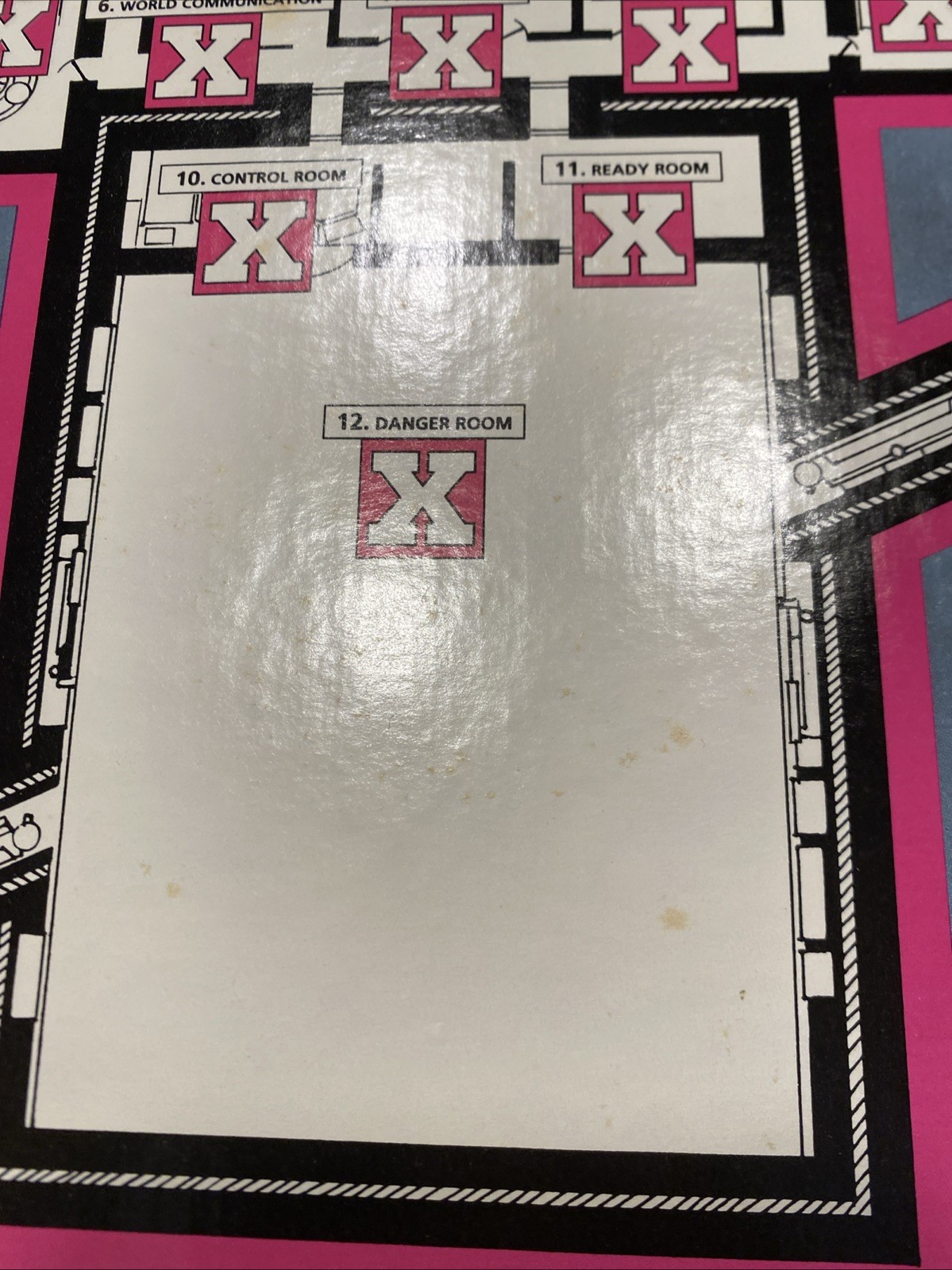 Vintage 1994 X-Men Under Siege Board Game COMPLETE Pressman Marvel w/ 18 Figures