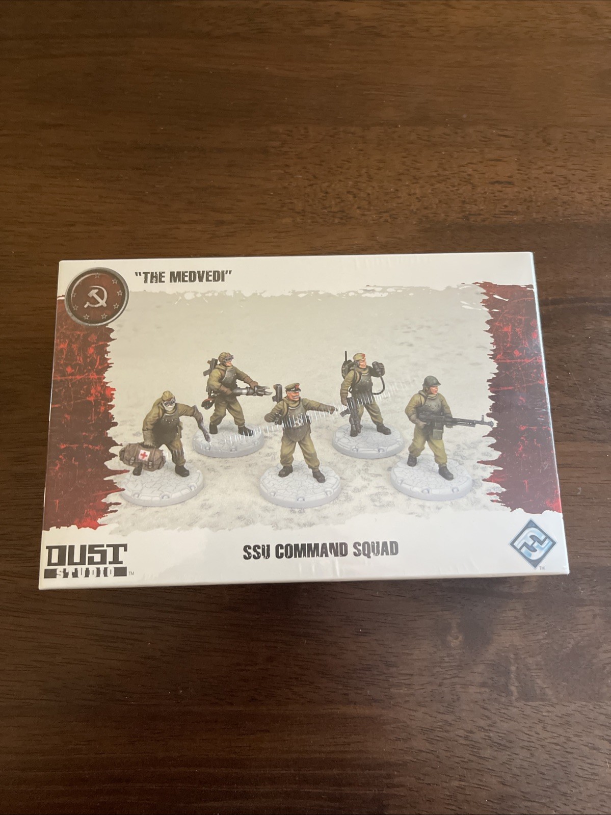 Dust Tactics: SSU Command Squad (Miniatures Game Expansion) “The Medvedi” pack