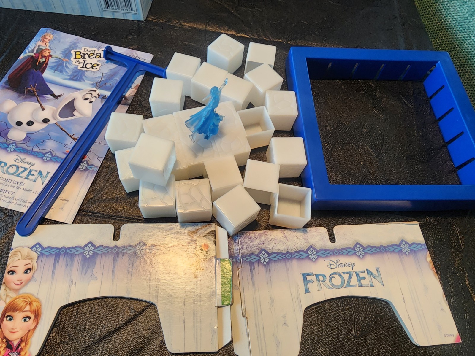Disney’s Frozen Don’t Break the Ice Board Game – Hasbro 2015 Anna & Olaf Edition
