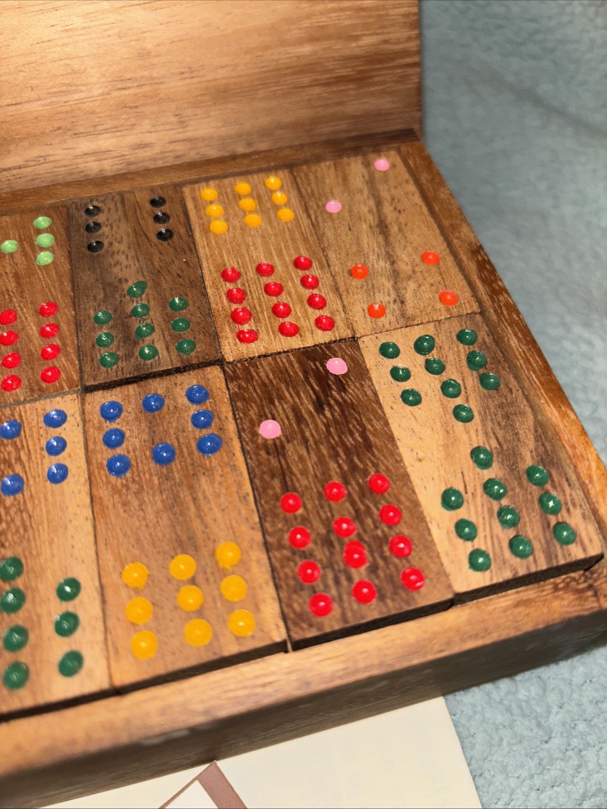 THAI ARTISAN WARAPORN KHAMSUK RAIN TREE WOOD Set 96 Dominos Dominoes Unique EF