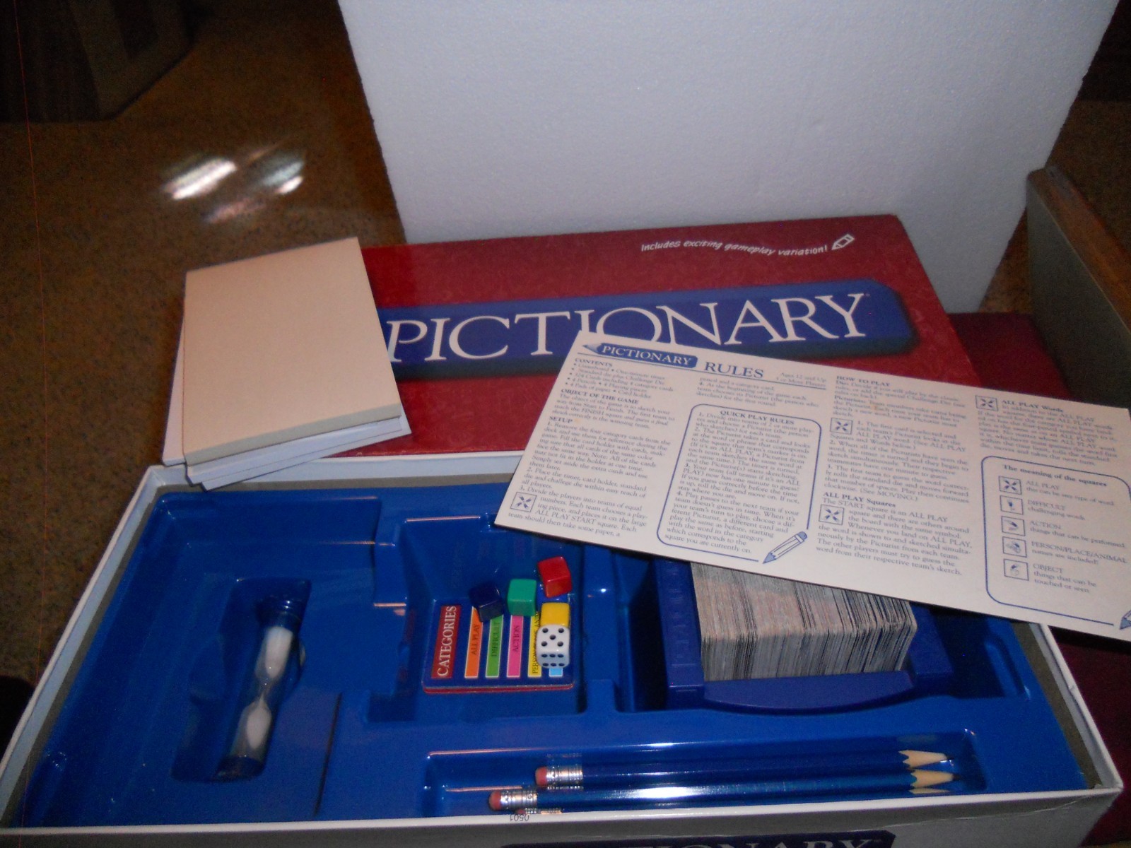 2000 Pictionary Complete in Great Condition