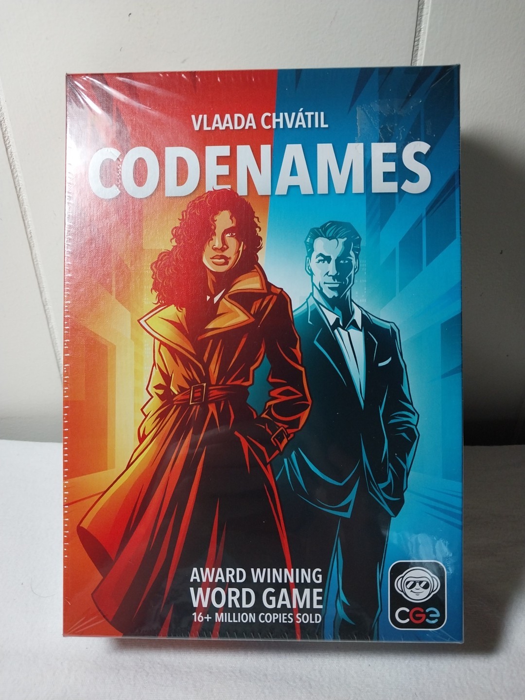Vlaada Chvatil Codenames Award Winning Word Game ~ Sealed/New