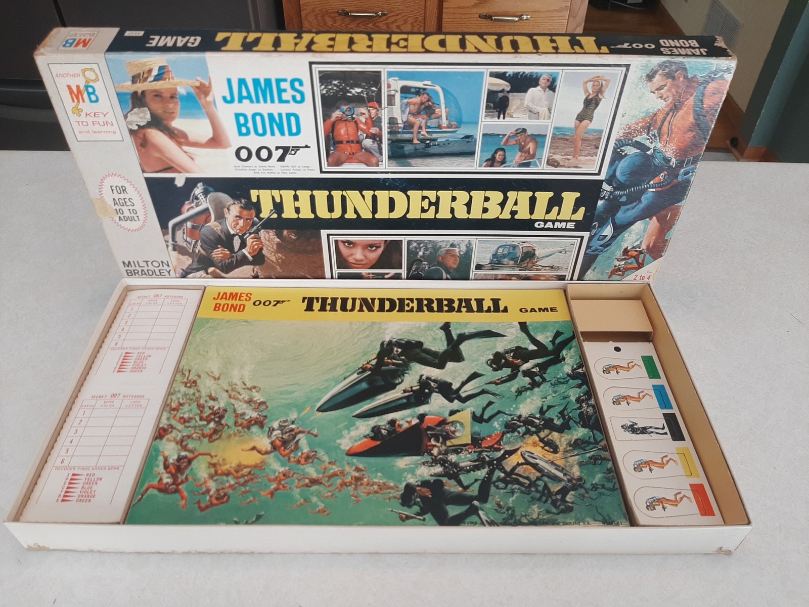 1965 Milton Bradley James Bond 007 Thunderball Game Mint Unpunched 100% Comp M3