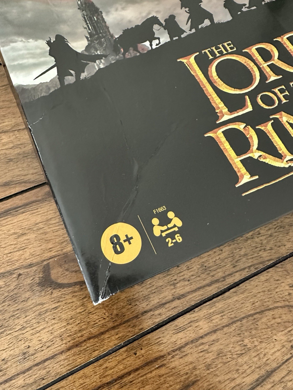 Monopoly Lord Of The Rings with 9 Detailed Miniatures & Ring – READ DESCRIPTION!