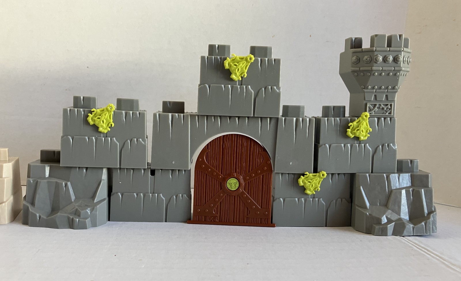 Crossbows & Catapults Castle Battle Game Goliath & Restoration Games Complete
